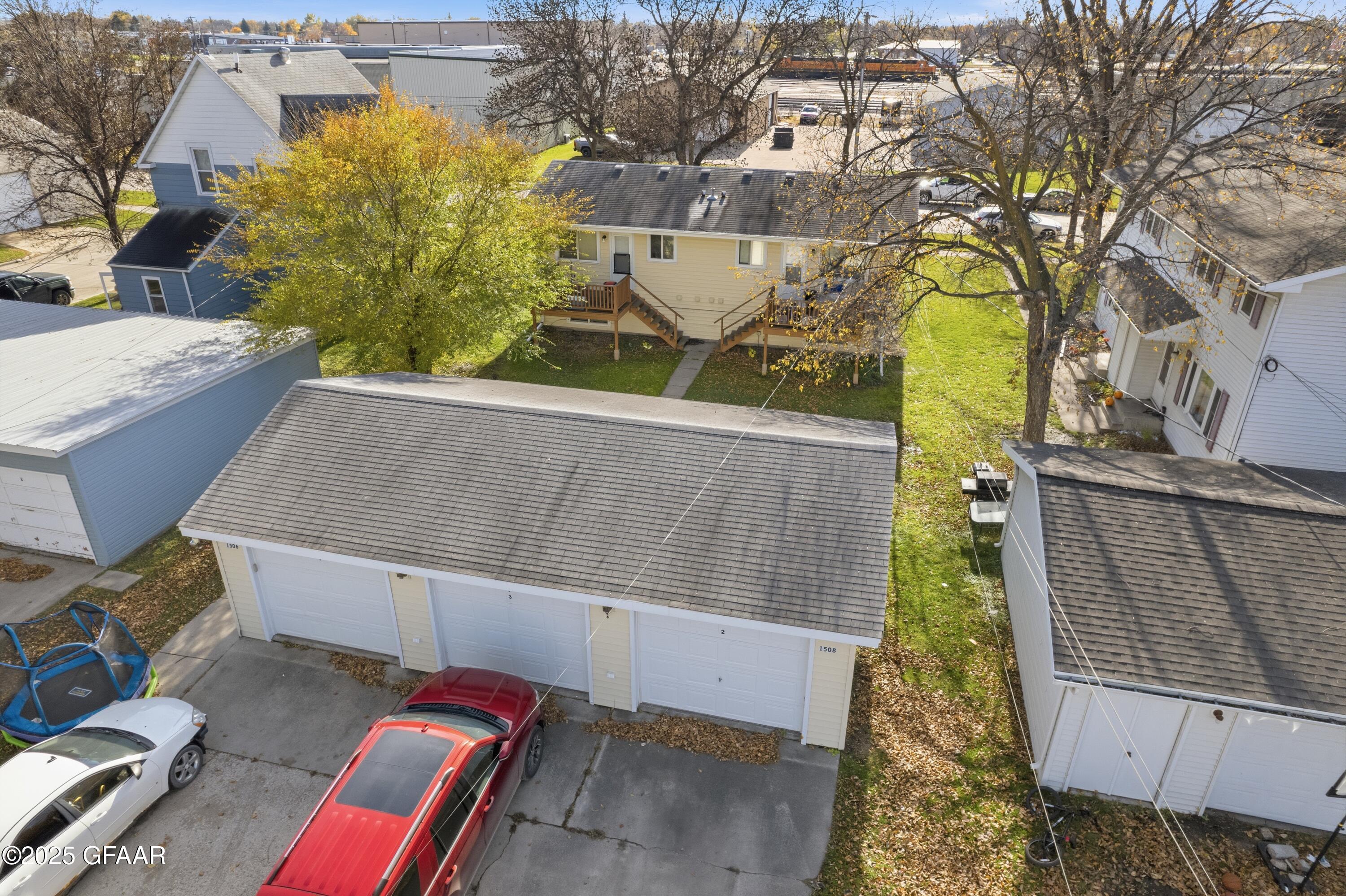 1506/1508 DYKE Avenue