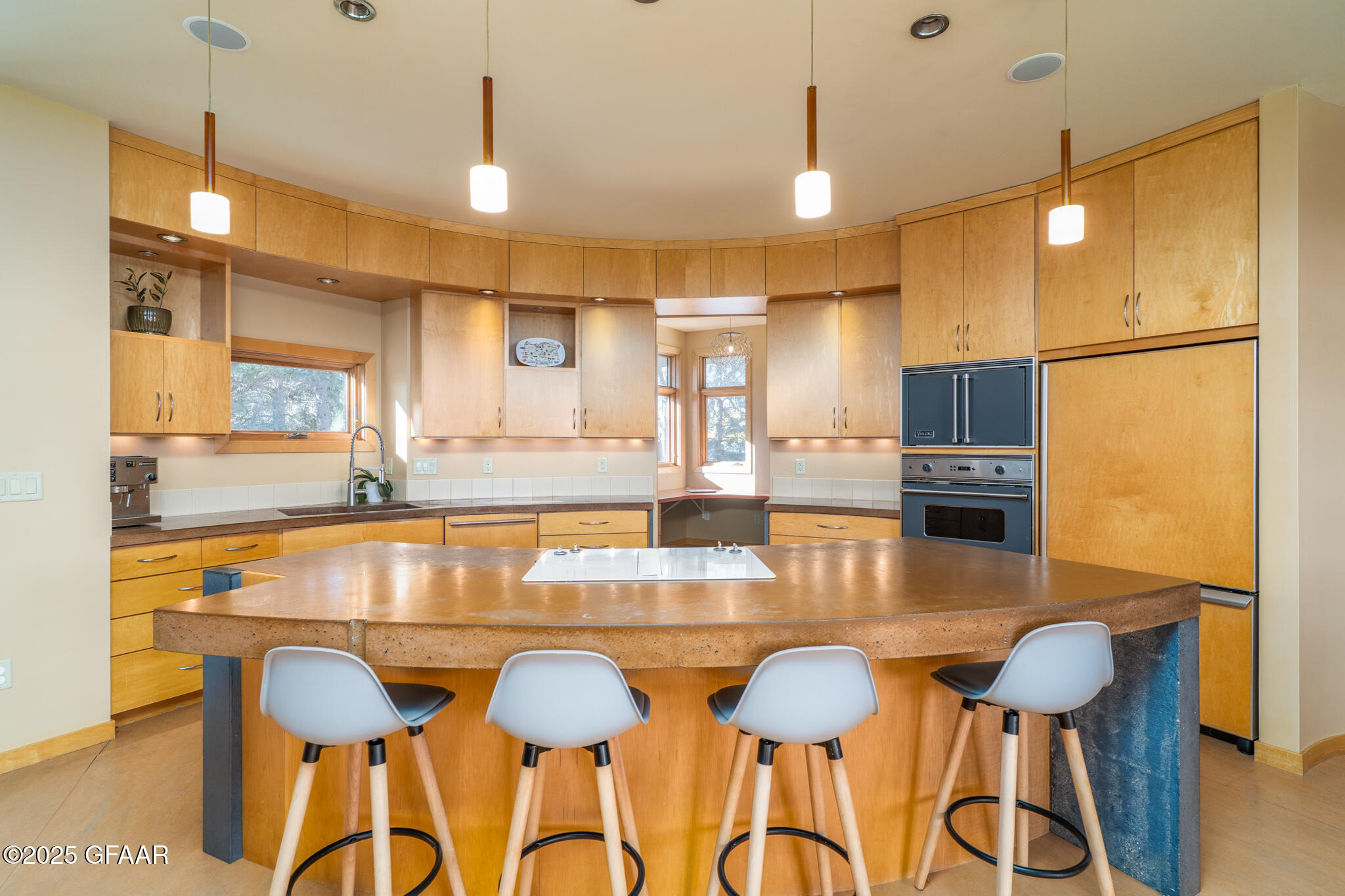 3012 E ELMWOOD Drive