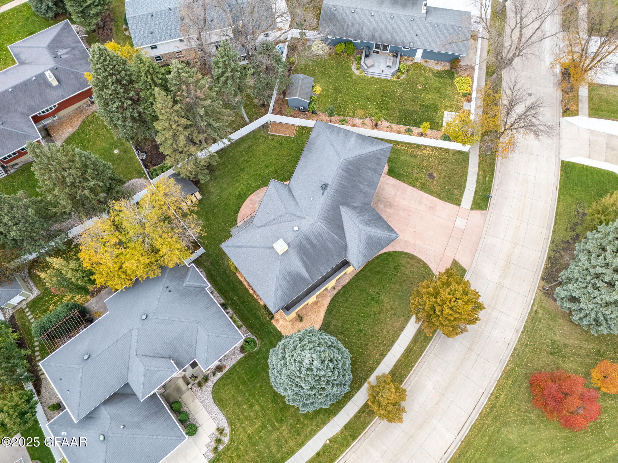 3012 E ELMWOOD Drive