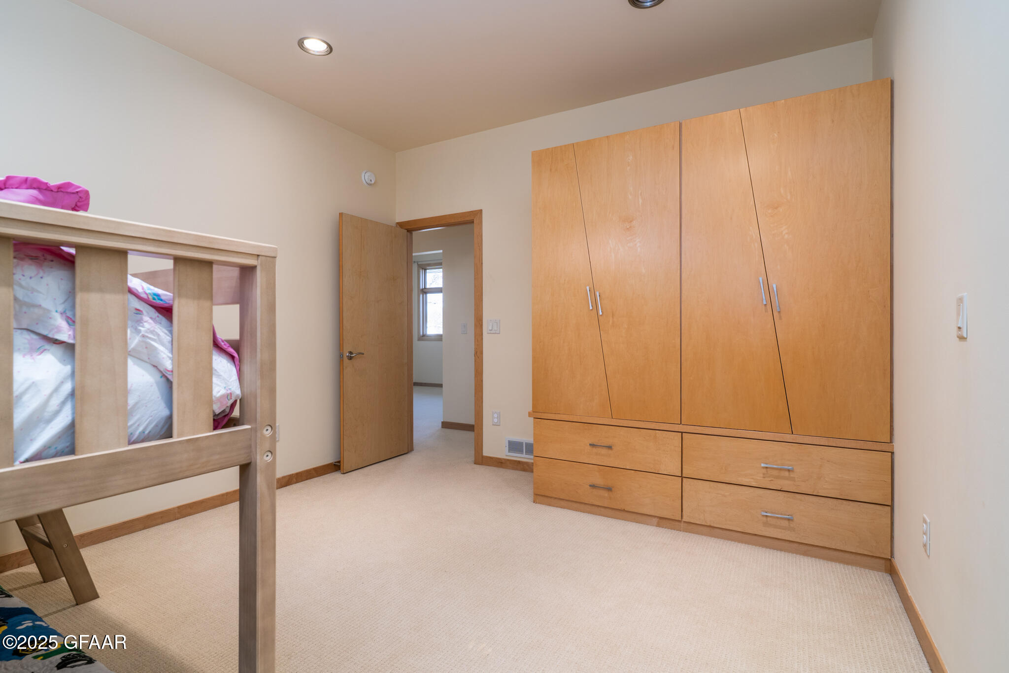 3012 E ELMWOOD Drive