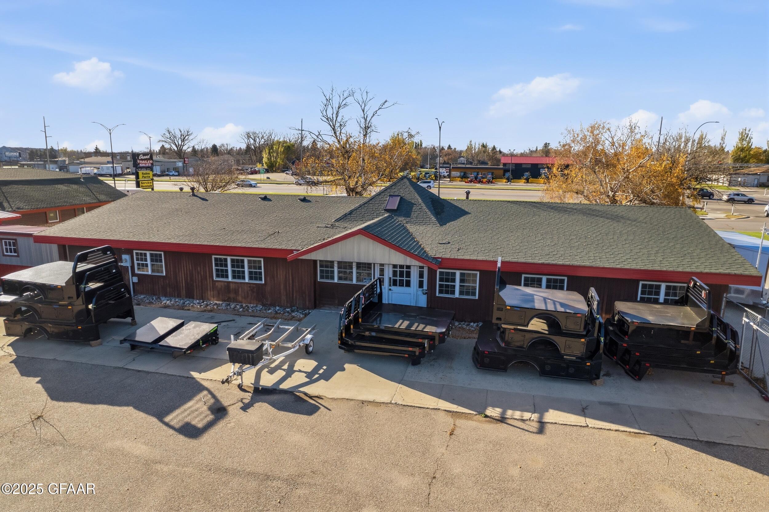 1312 CENTRAL Avenue NE