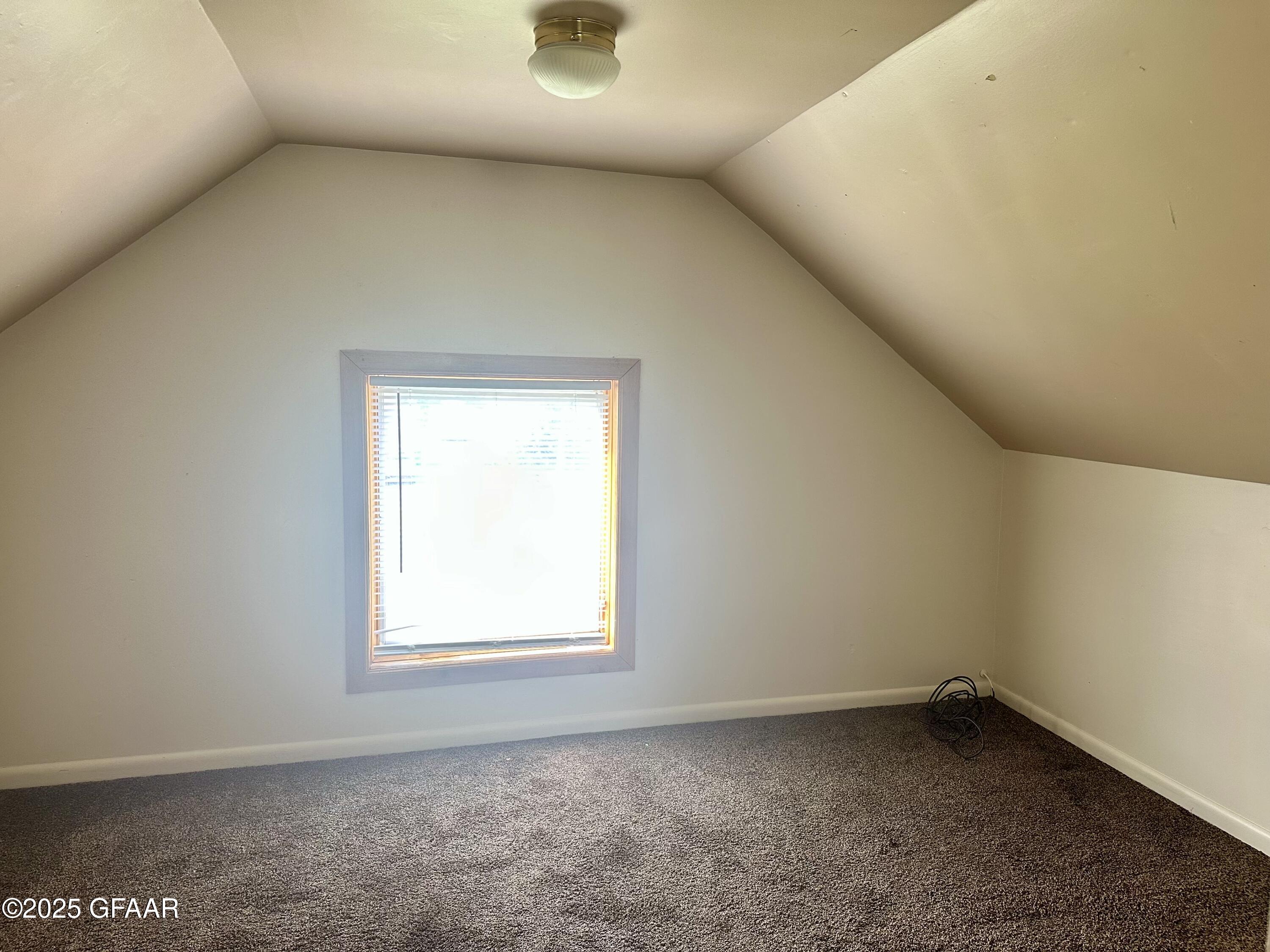 513 CENTRAL Avenue N