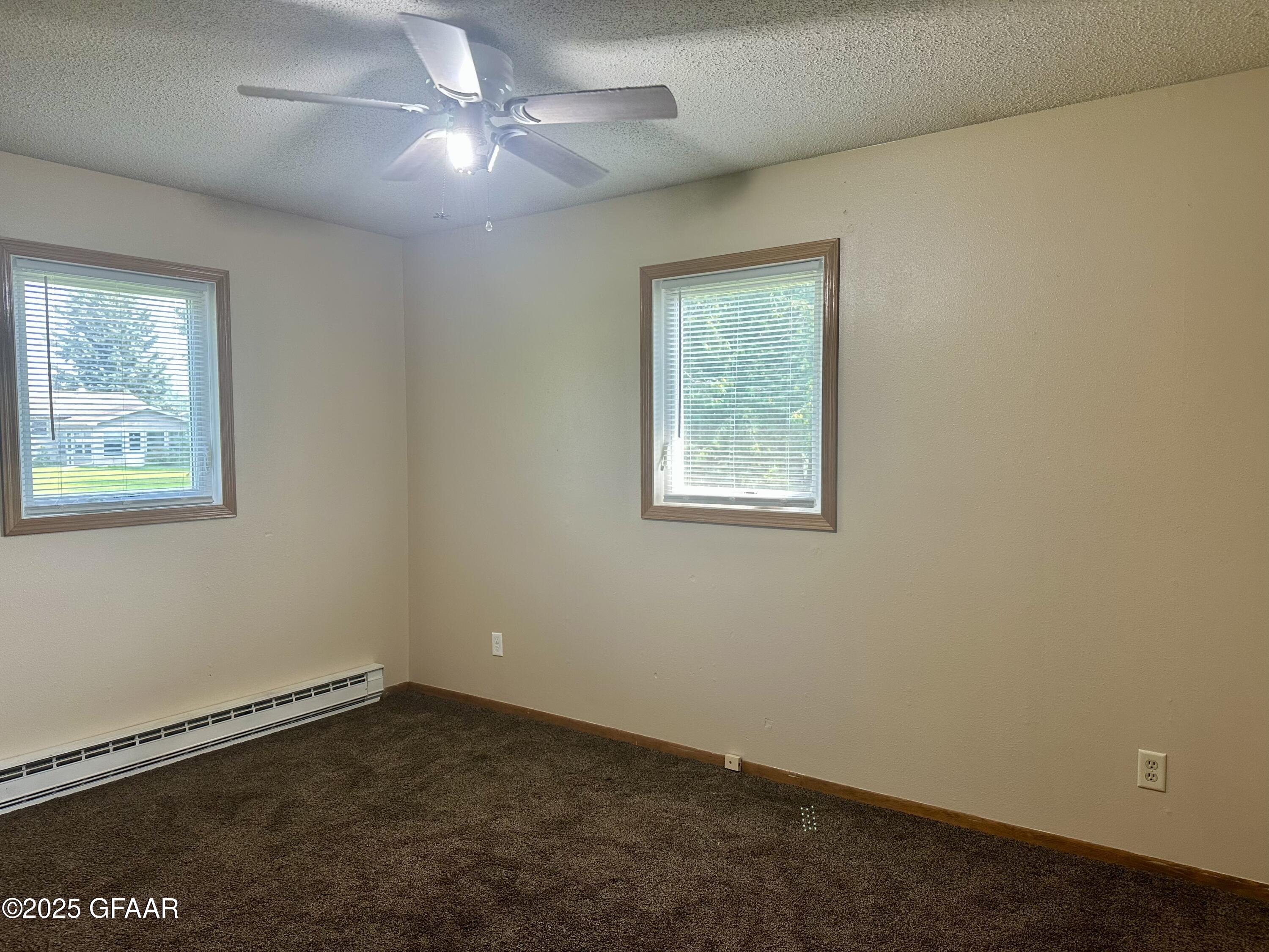 513 CENTRAL Avenue N