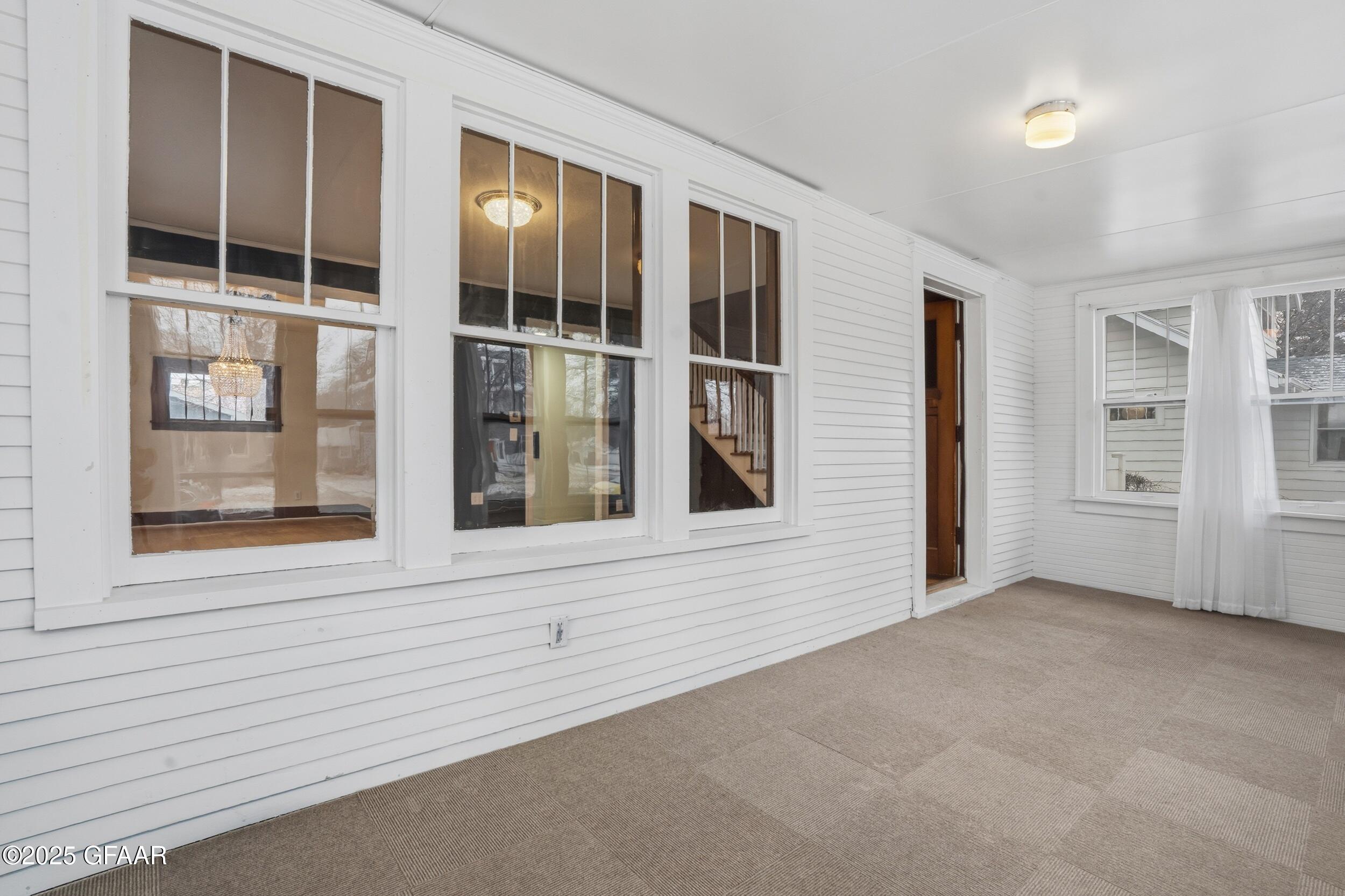 1006 COTTONWOOD Street