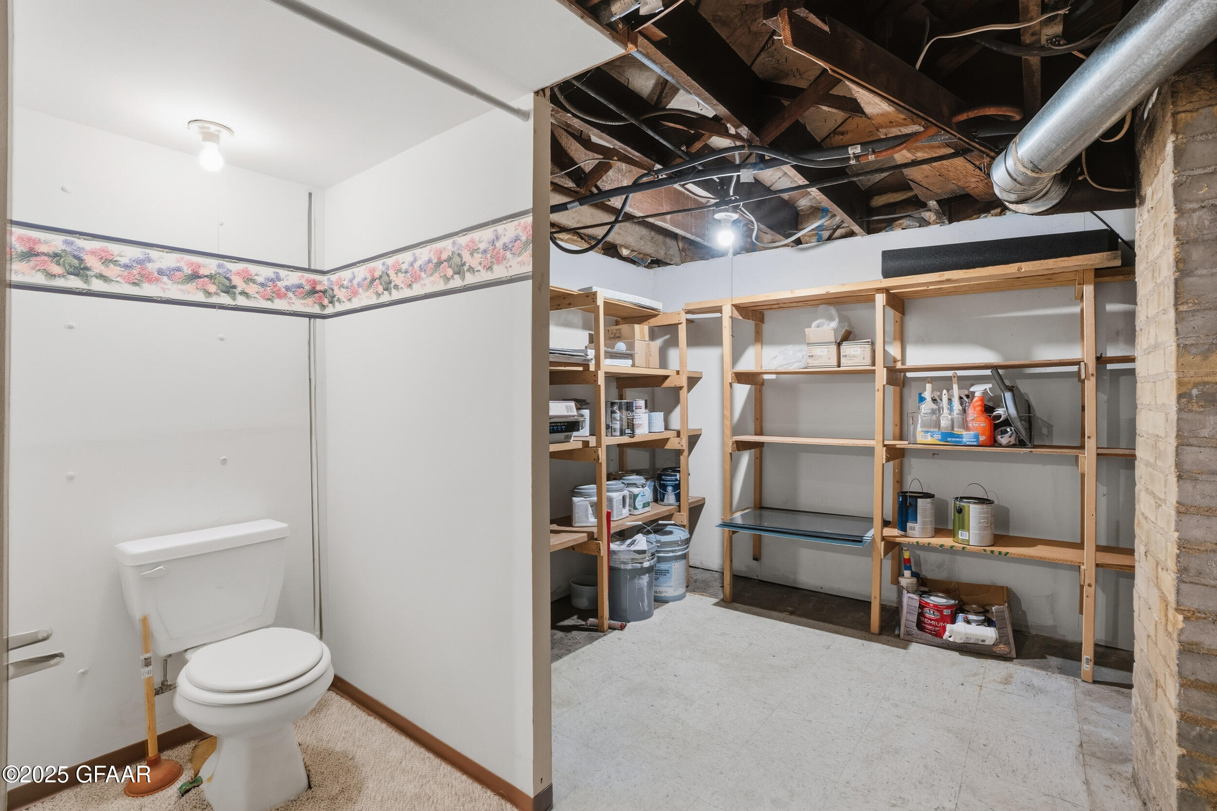 1006 COTTONWOOD Street