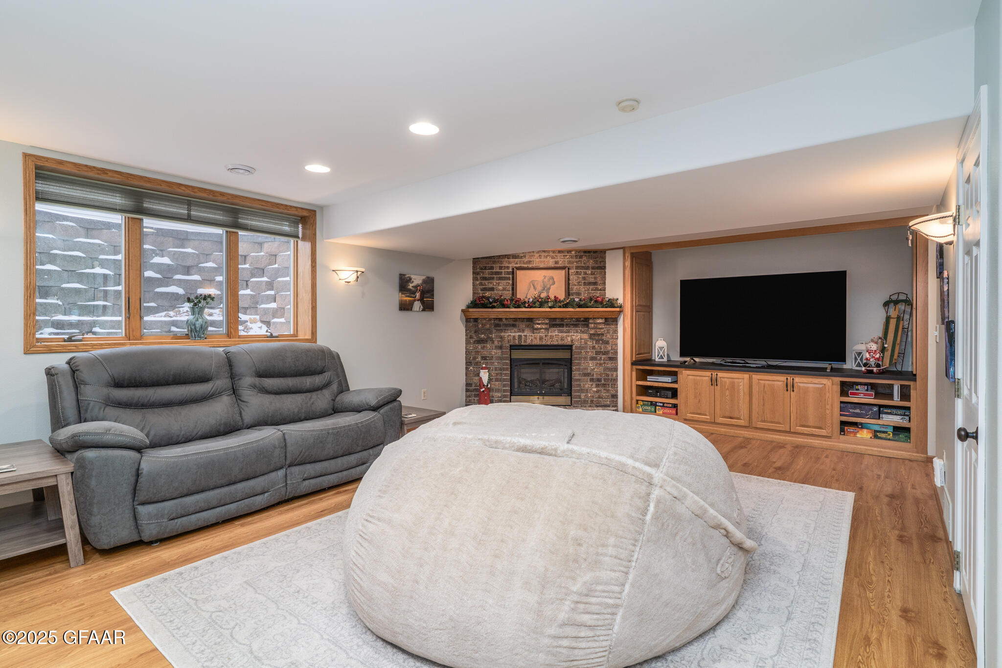 3166 DESERT STAR Lane