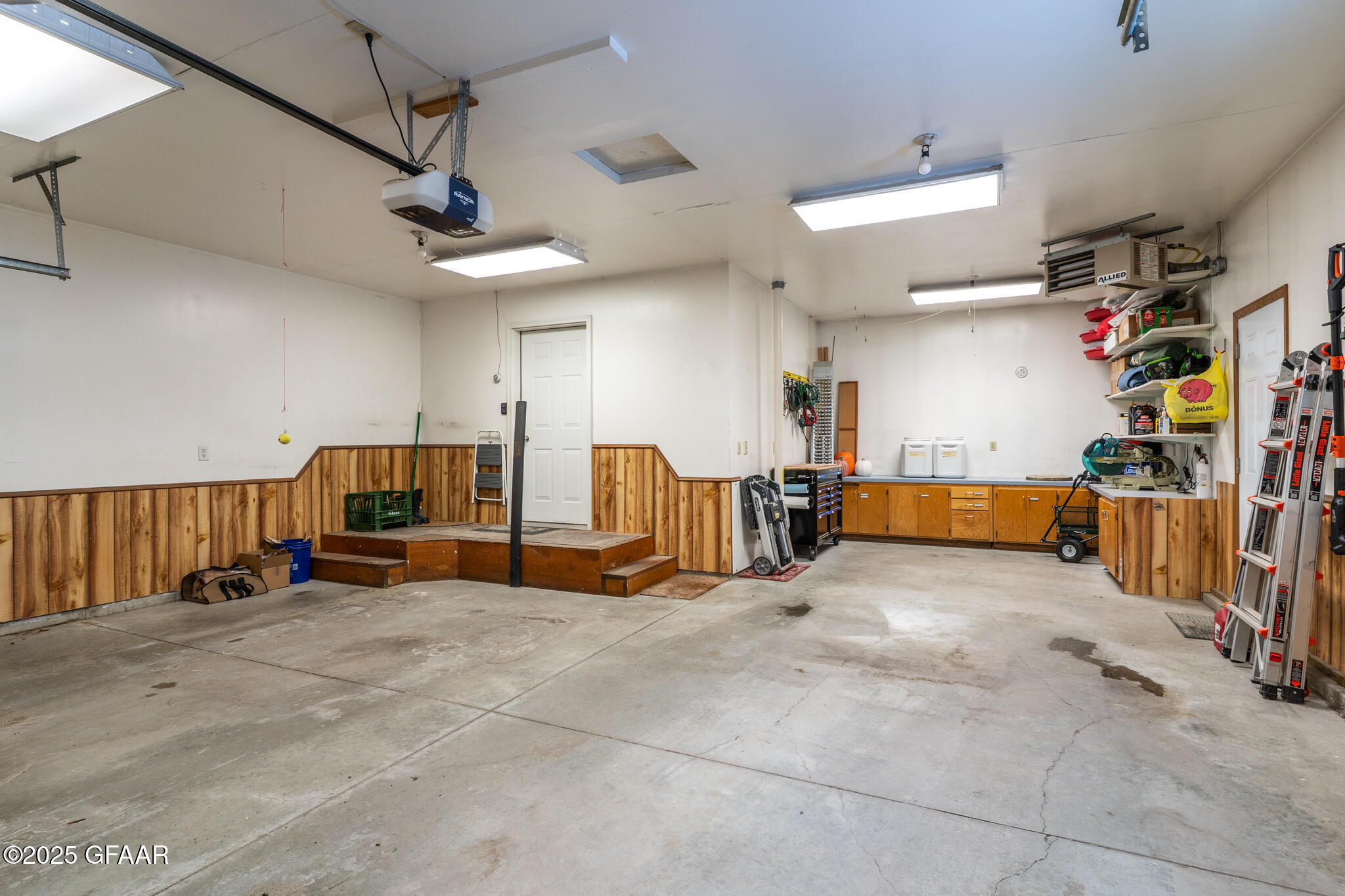 3166 DESERT STAR Lane