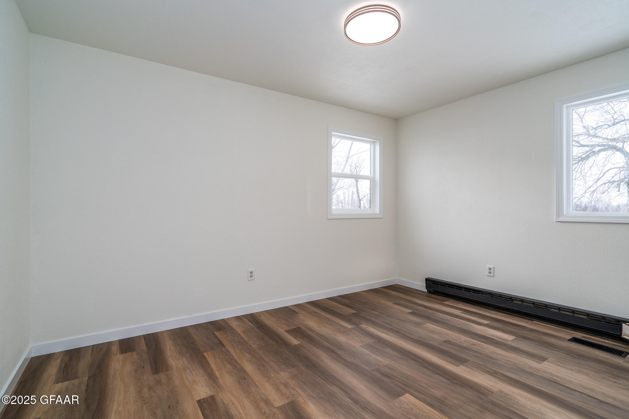 17052 15TH Street NE