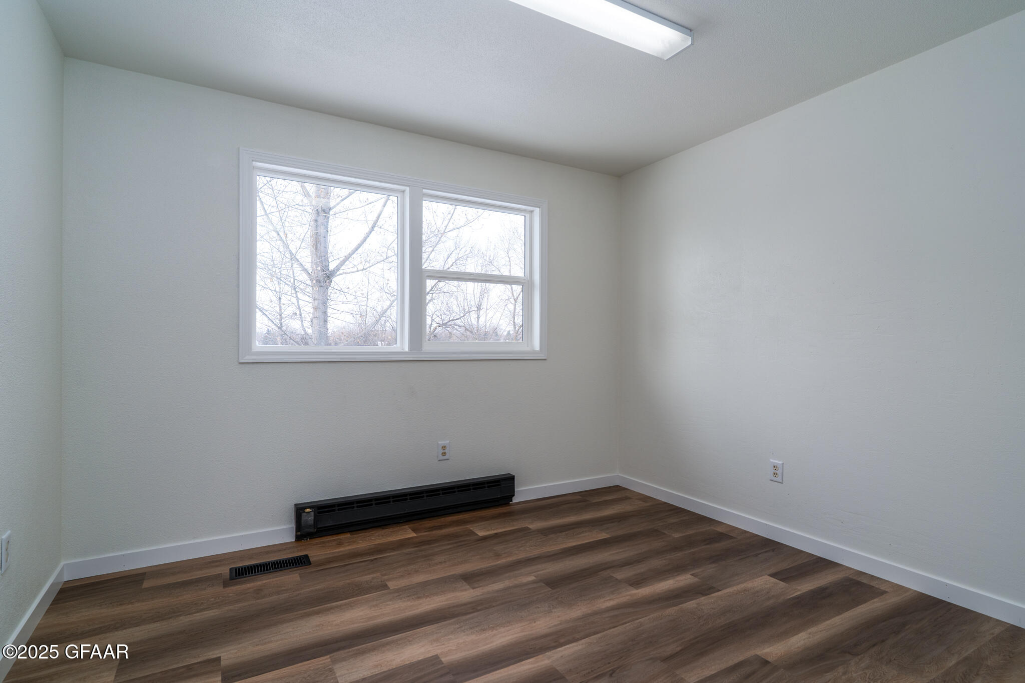 17052 15TH Street NE