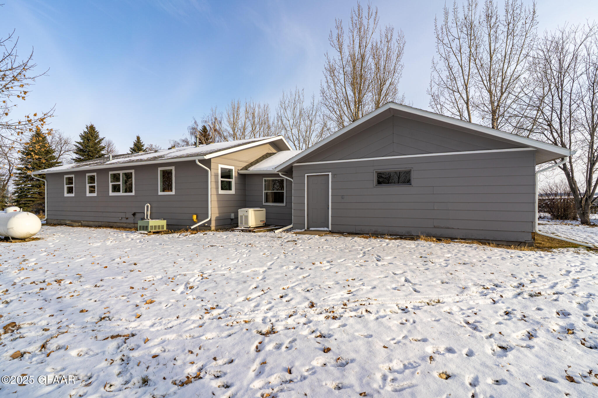 17052 15TH Street NE