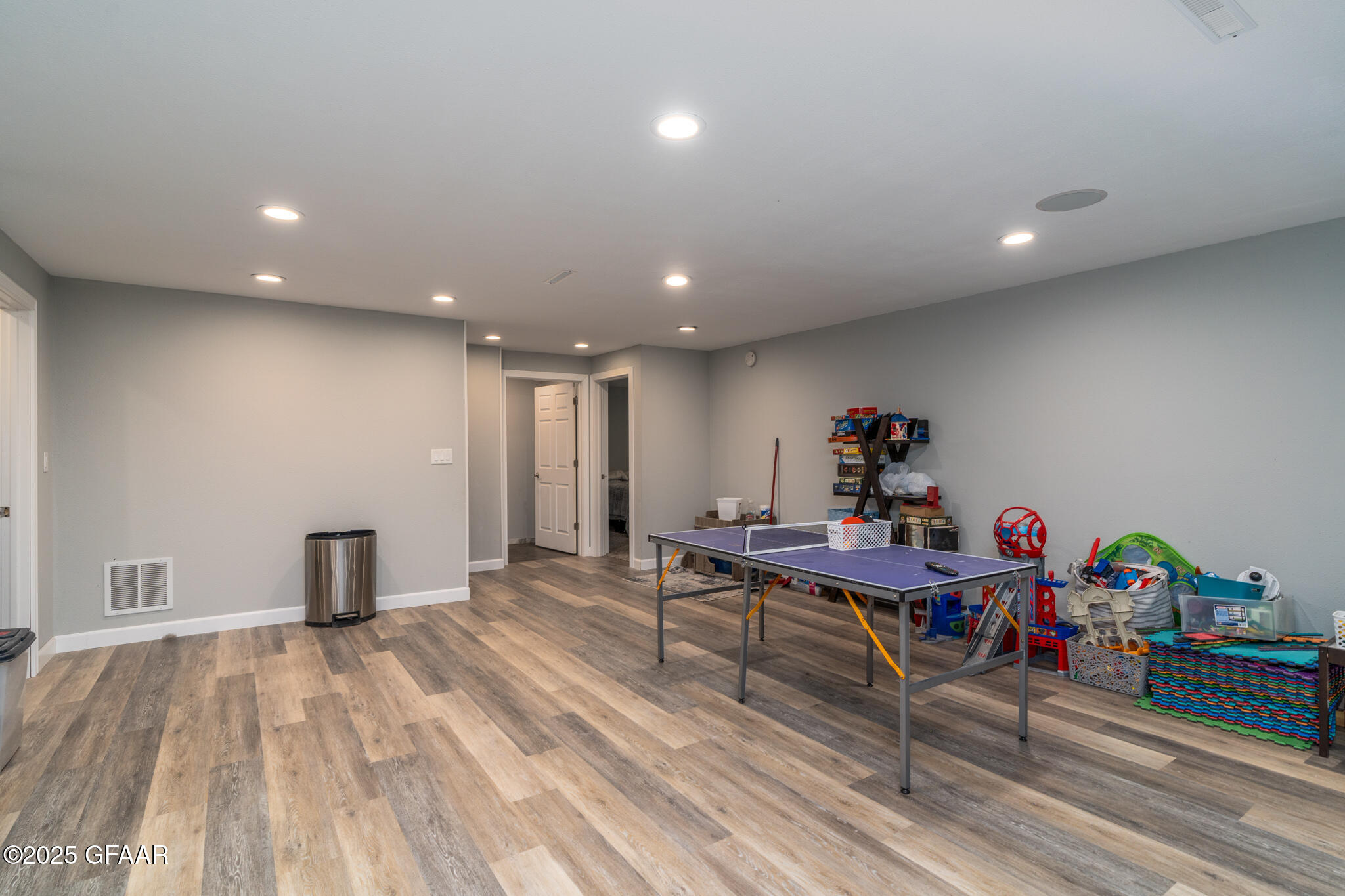 5596 CYPRESS POINT Drive