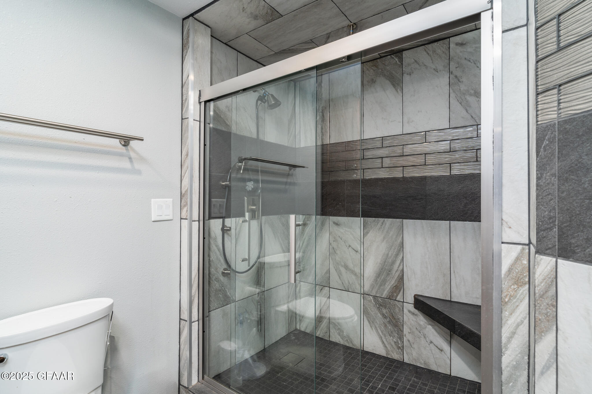5596 CYPRESS POINT Drive