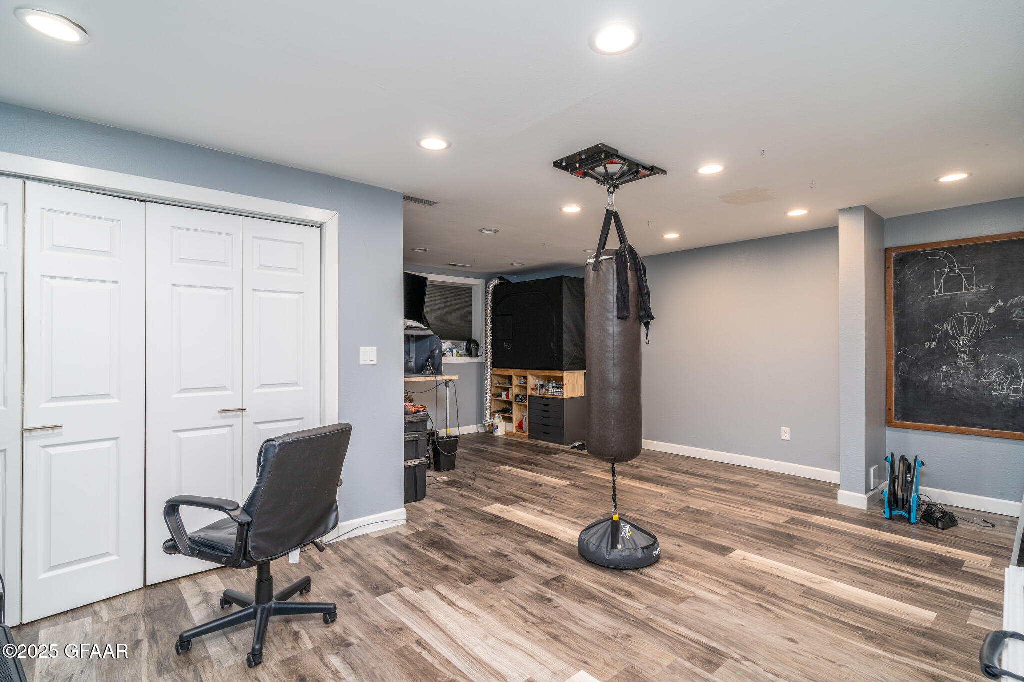 5596 CYPRESS POINT Drive