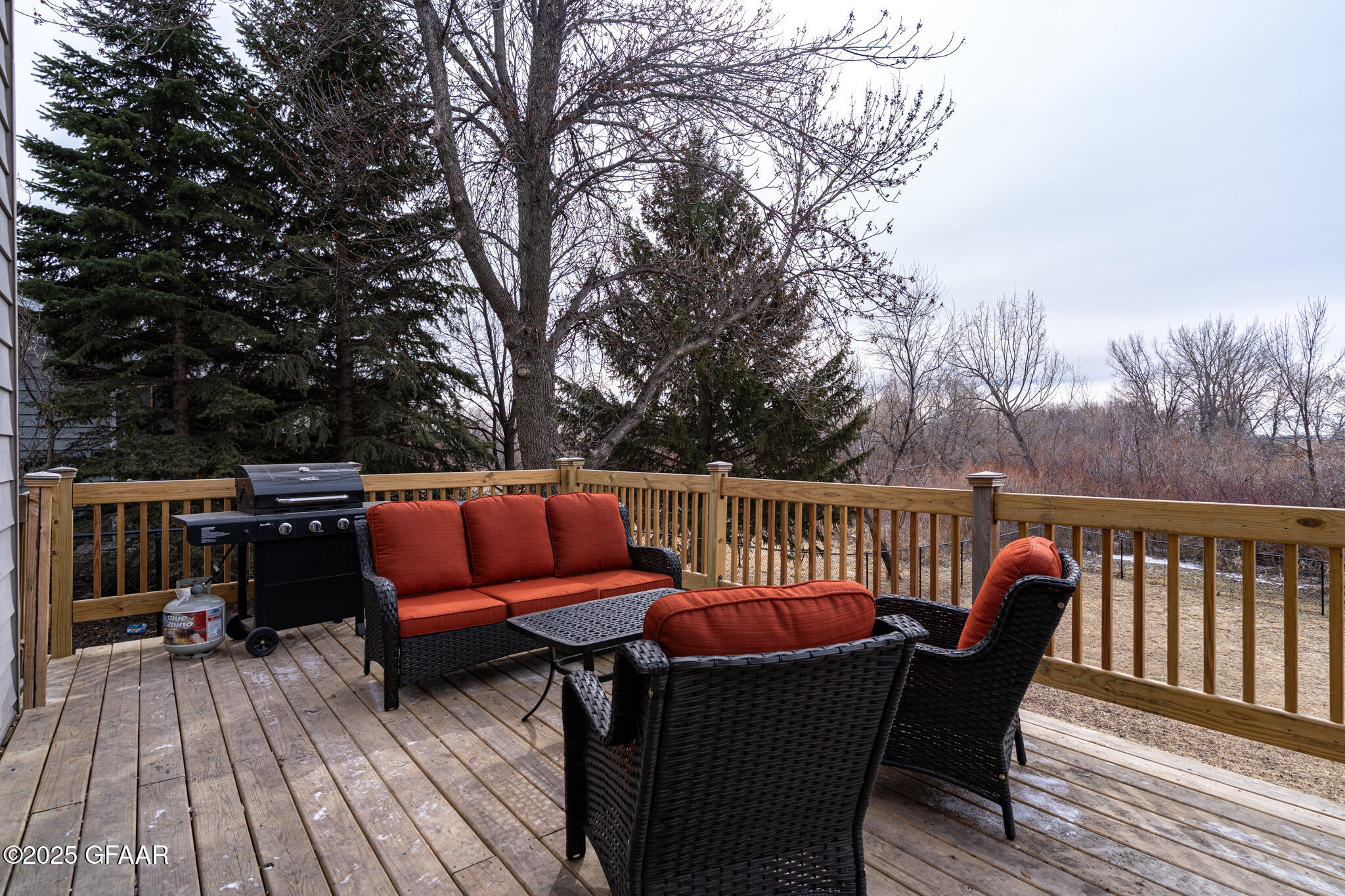522 MAPLEWOOD Drive
