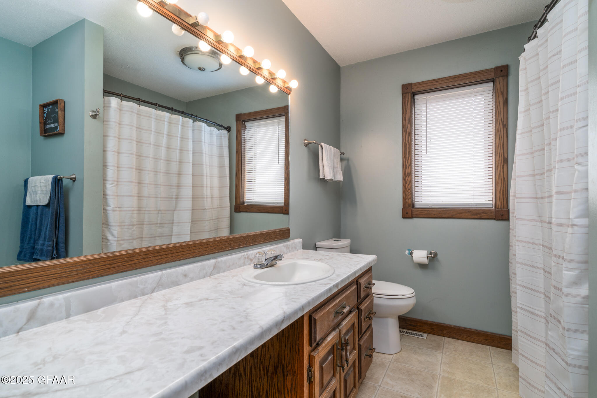 522 MAPLEWOOD Drive