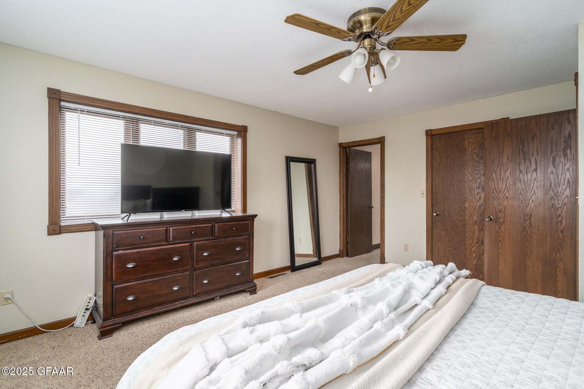 522 MAPLEWOOD Drive
