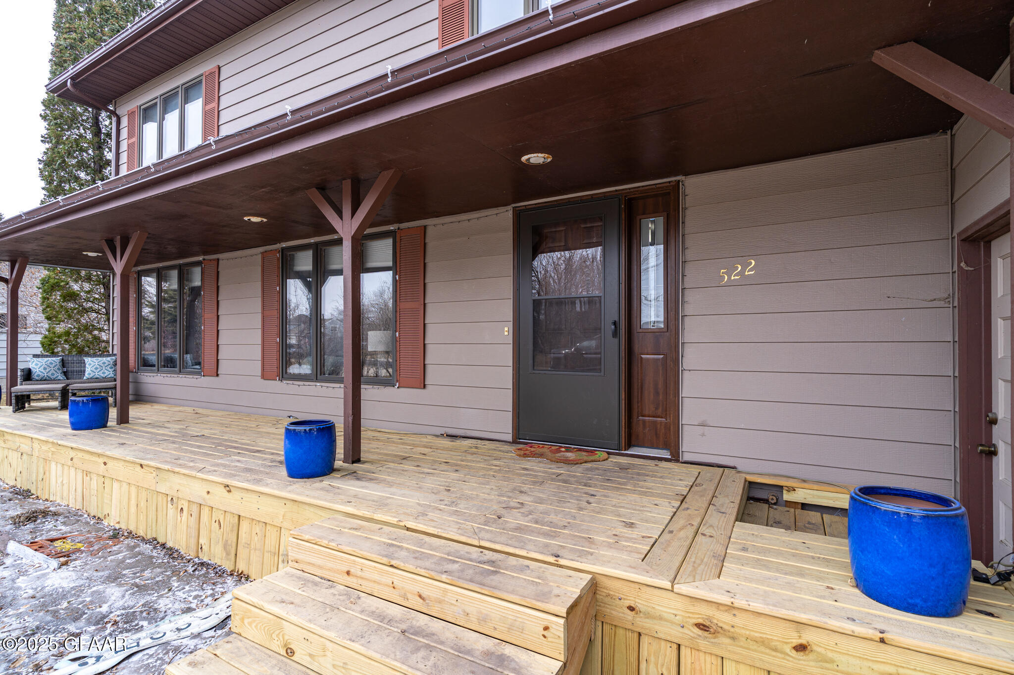 522 MAPLEWOOD Drive