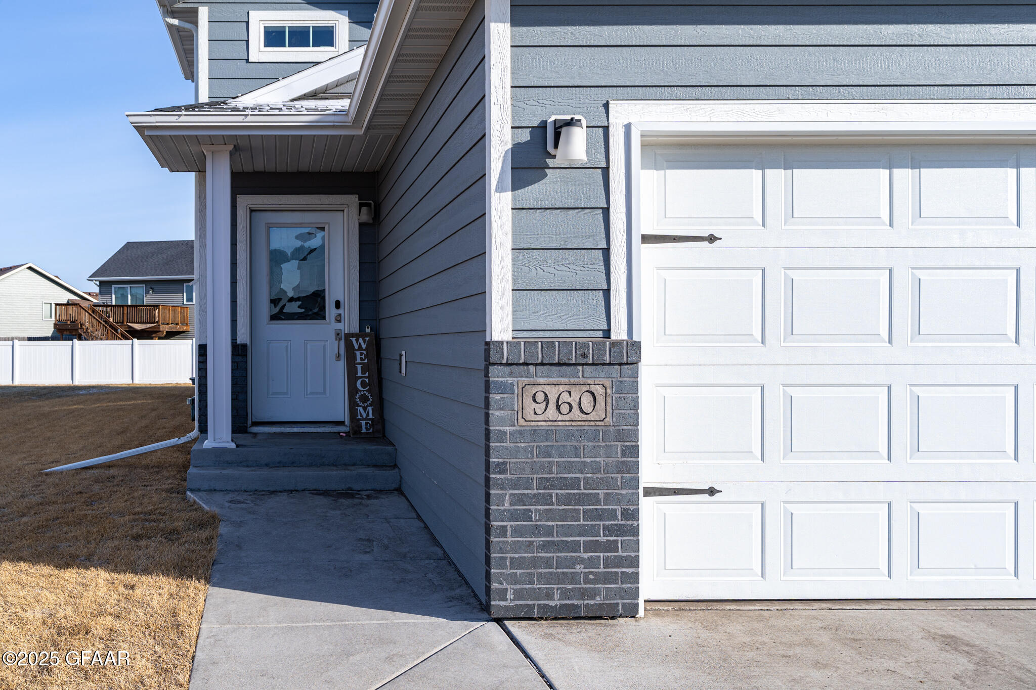 960 CEDAR BURLS Drive