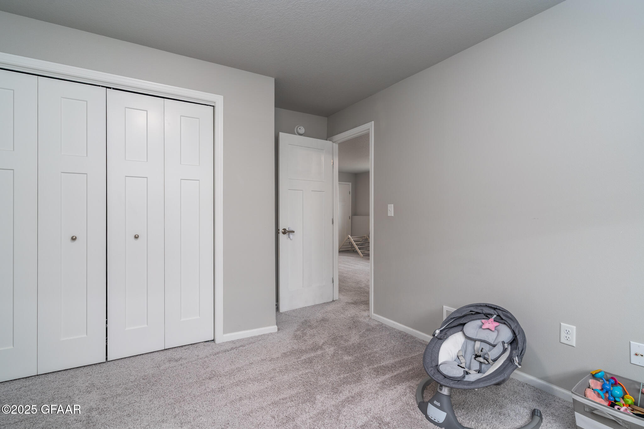 960 CEDAR BURLS Drive