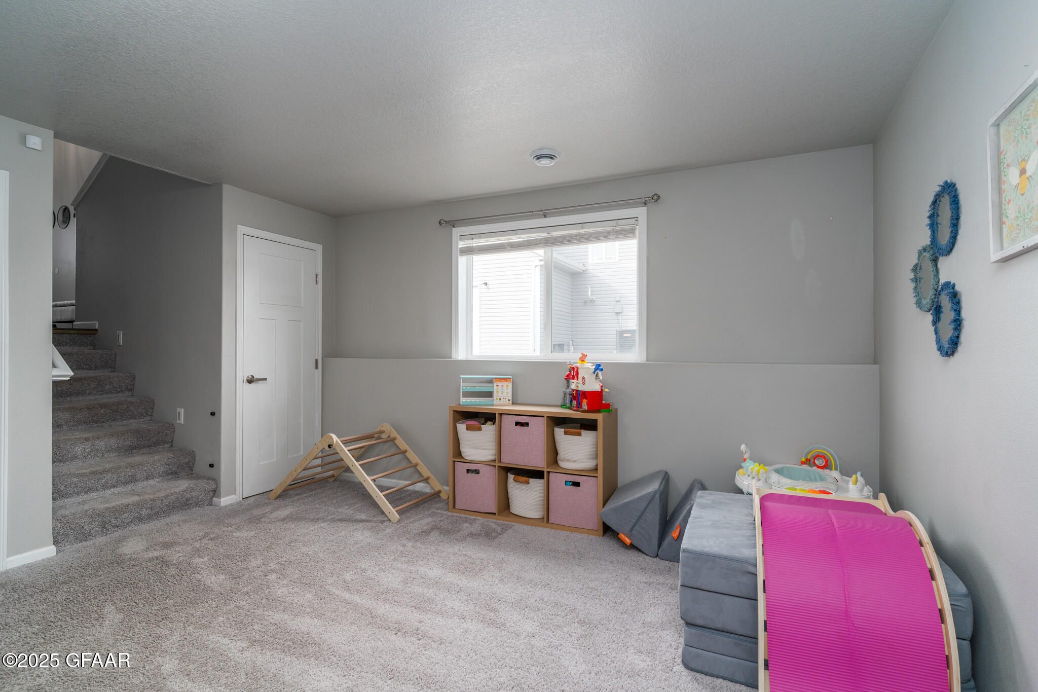 960 CEDAR BURLS Drive