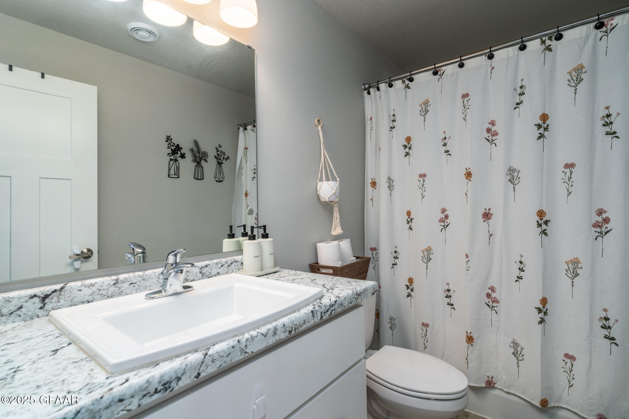 960 CEDAR BURLS Drive