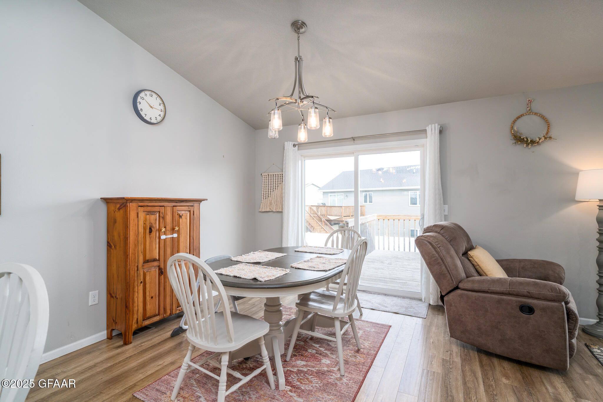 960 CEDAR BURLS Drive