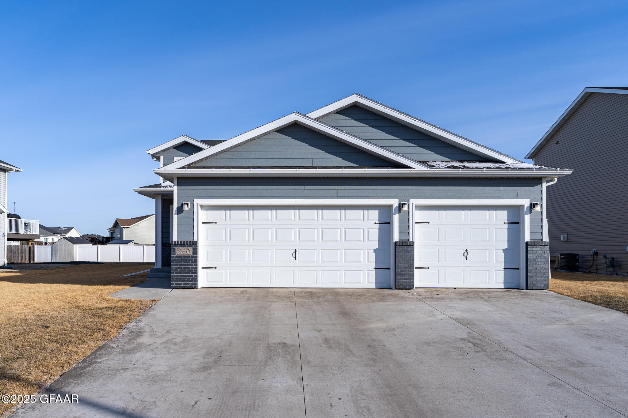 960 CEDAR BURLS Drive