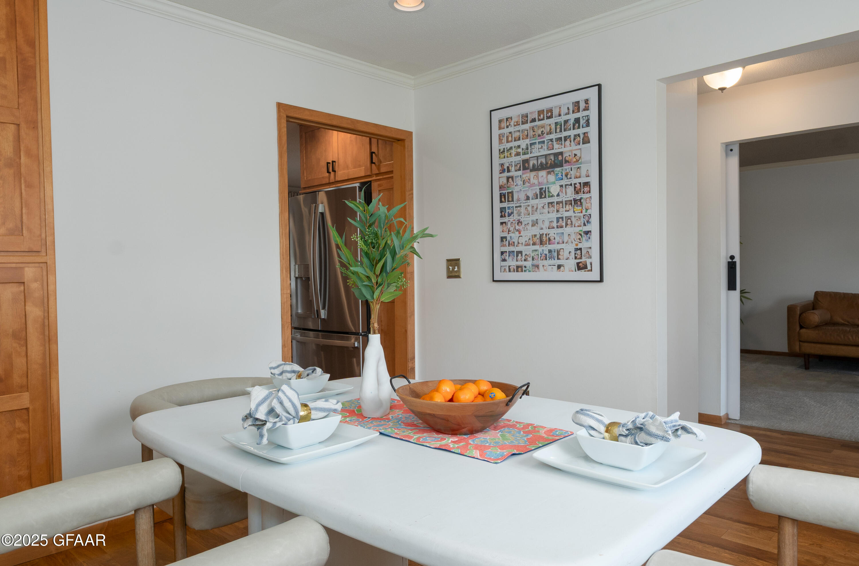 3002 WEST ELMWOOD Drive