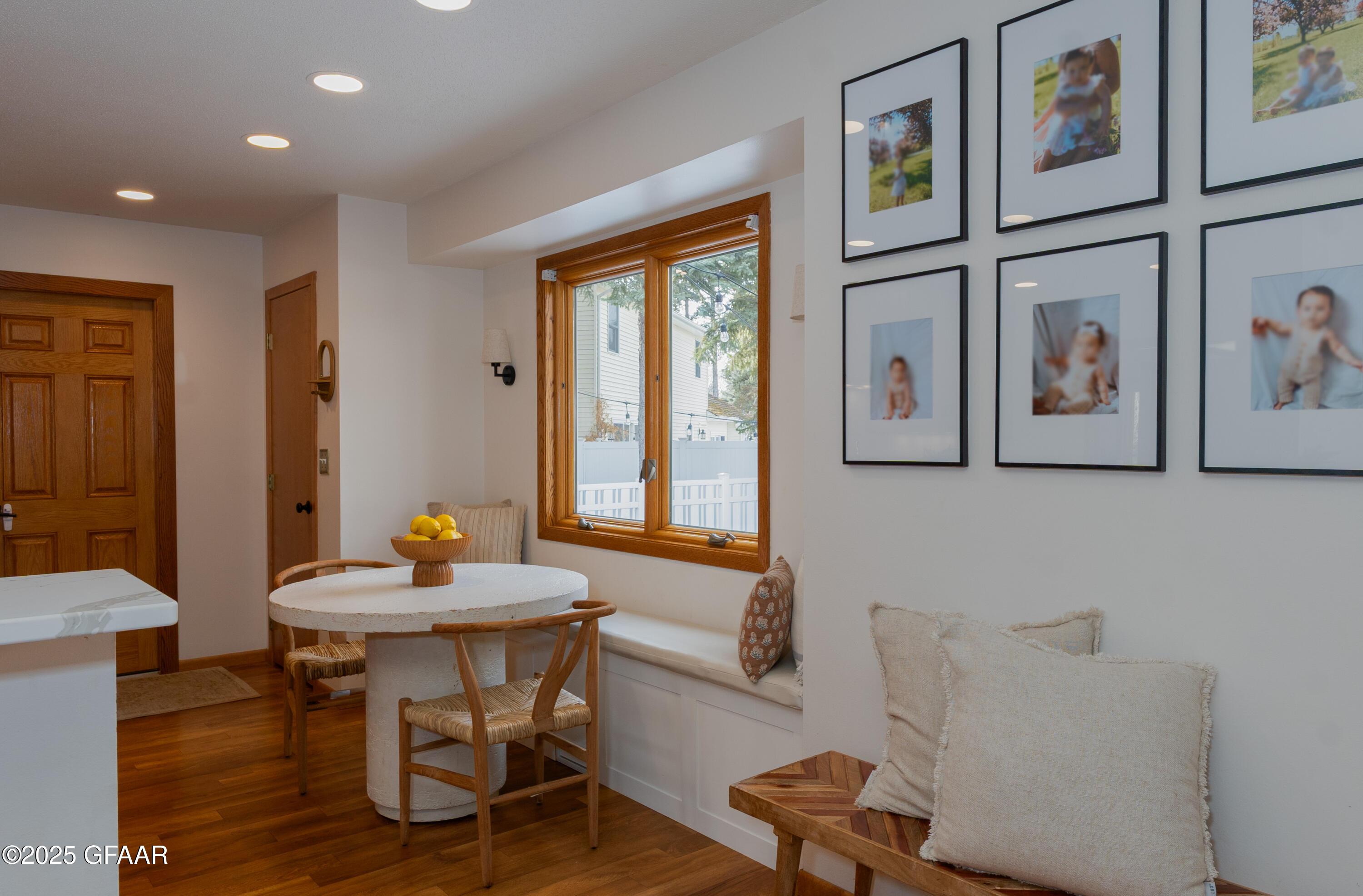 3002 WEST ELMWOOD Drive