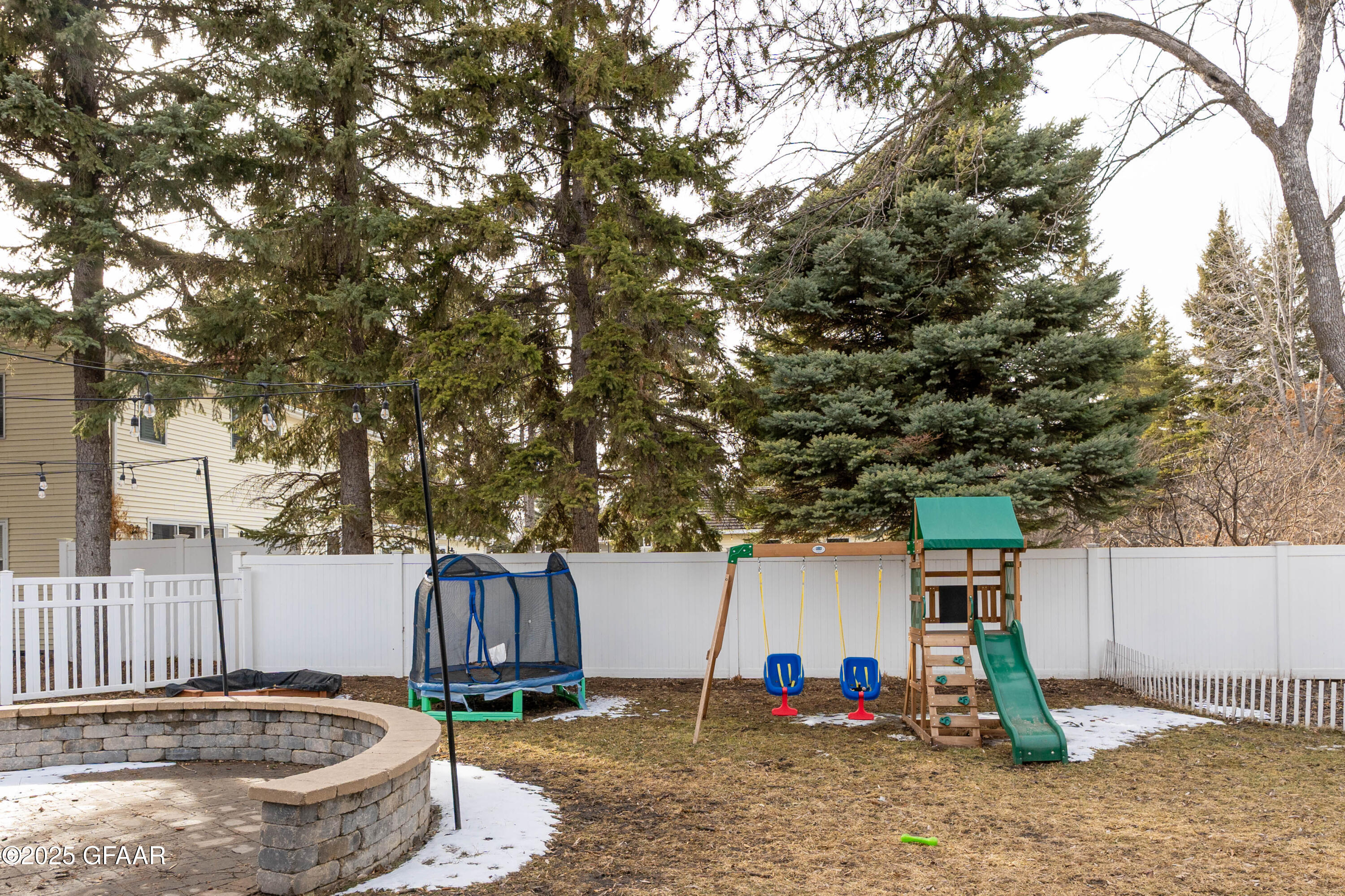 3002 WEST ELMWOOD Drive