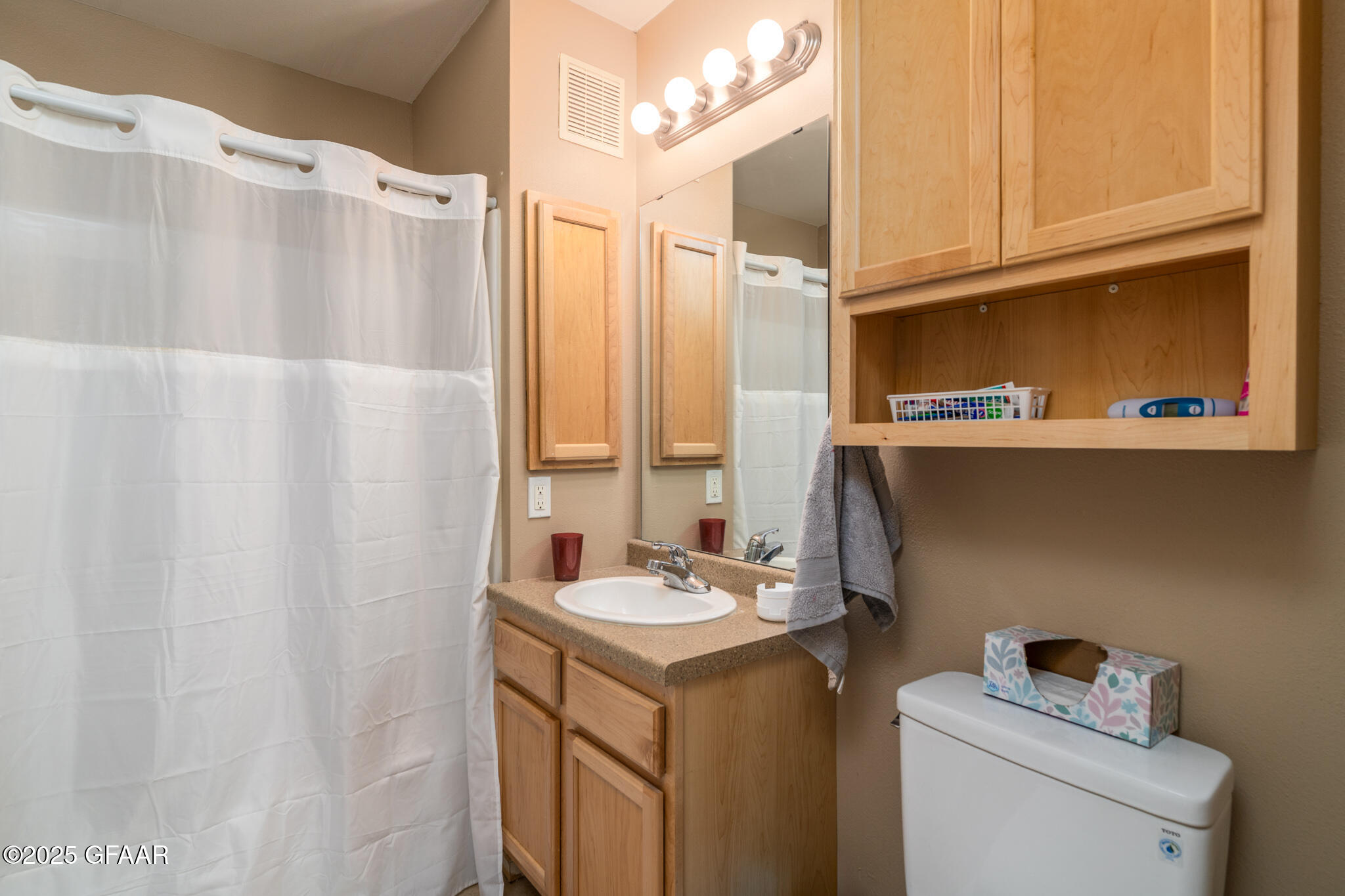 4600 WASHINGTON Street S, 123