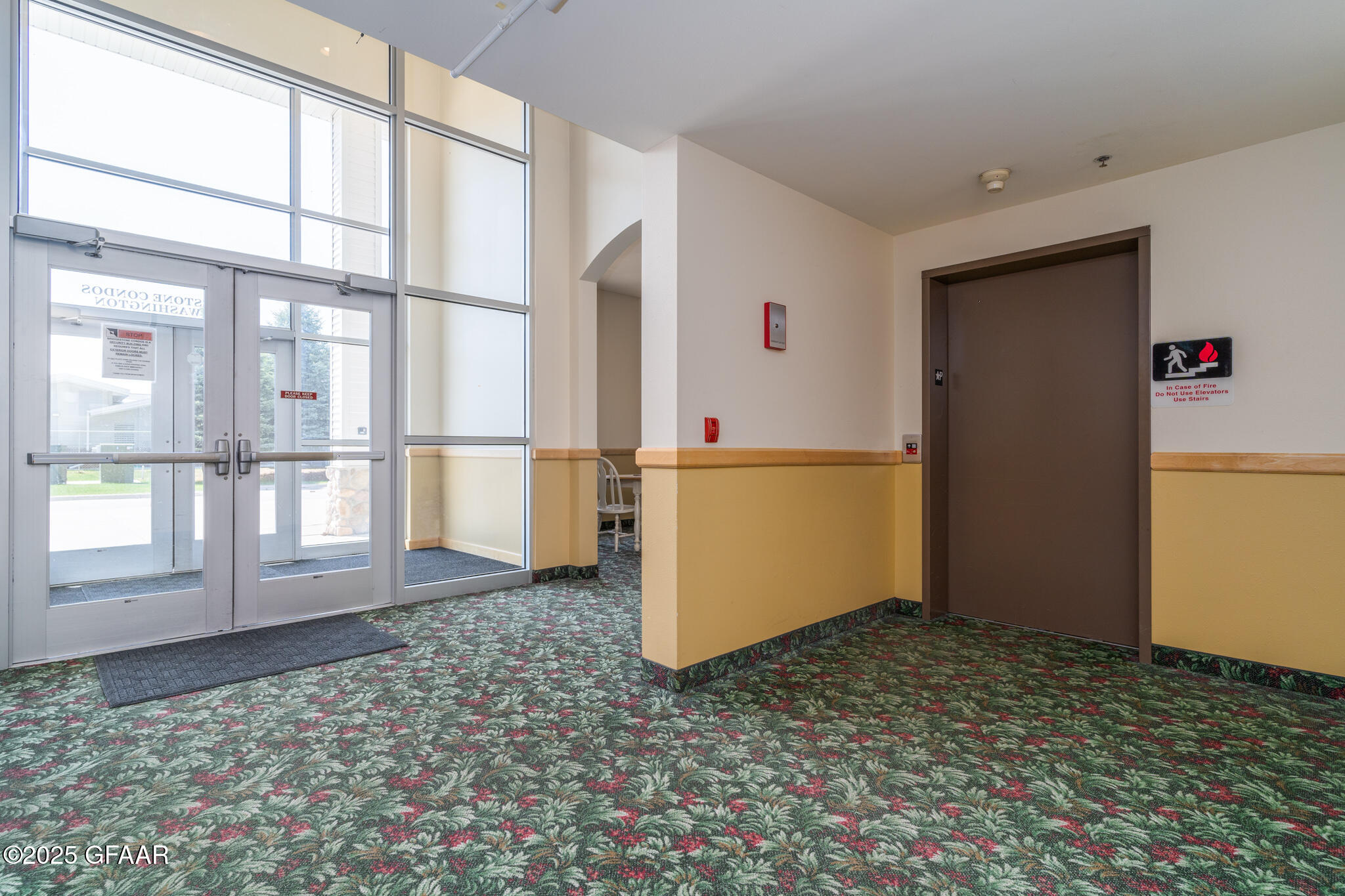 4600 WASHINGTON Street S, 123