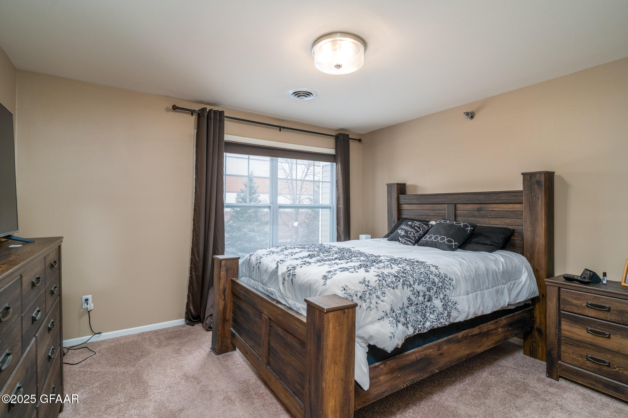 4600 WASHINGTON Street S, 123