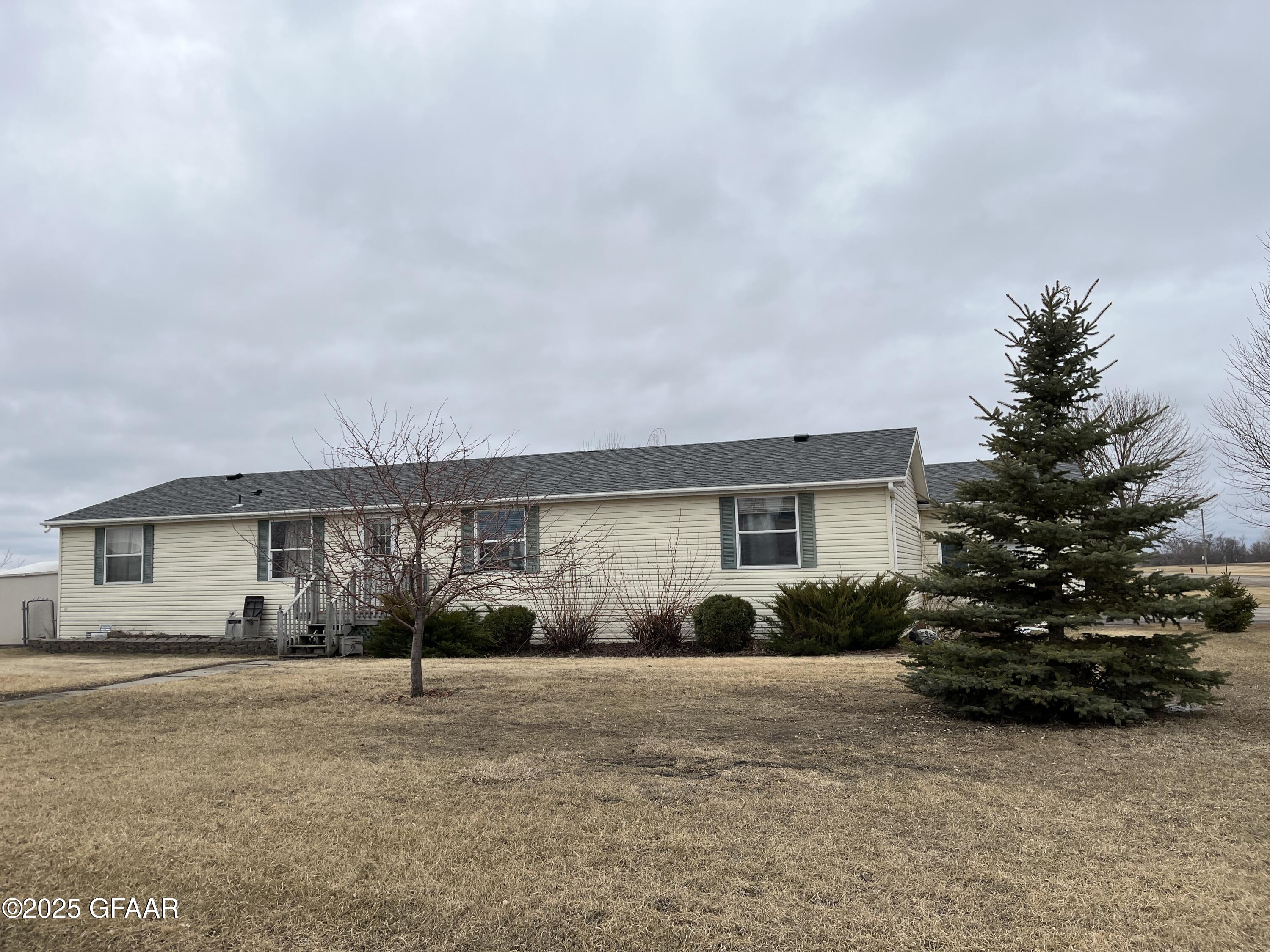 302 CENTENNIAL Street