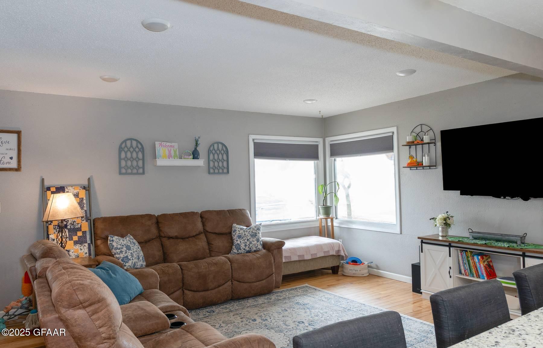 23271 425TH Avenue SW