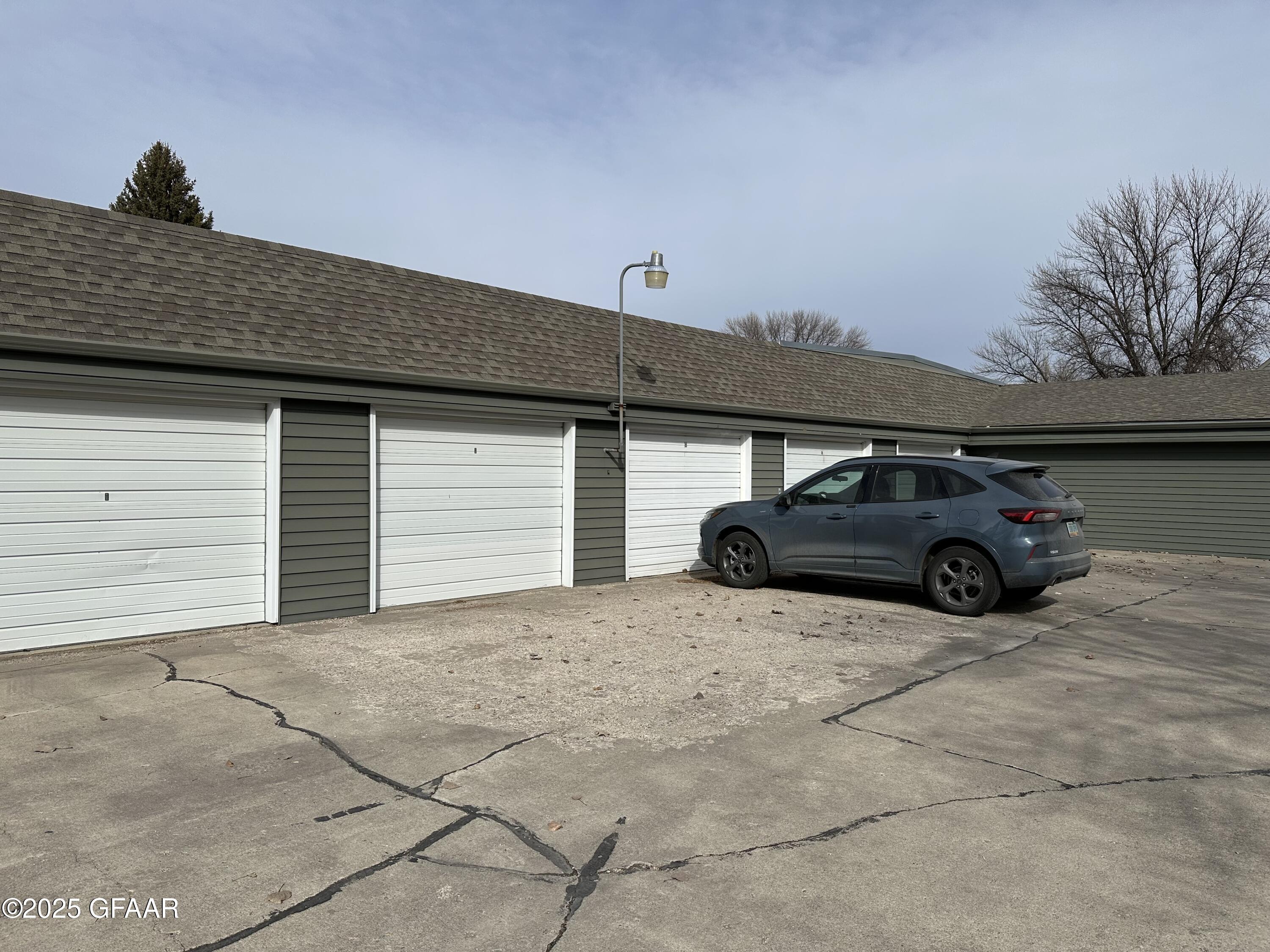 3510 CHERRY Street, C8