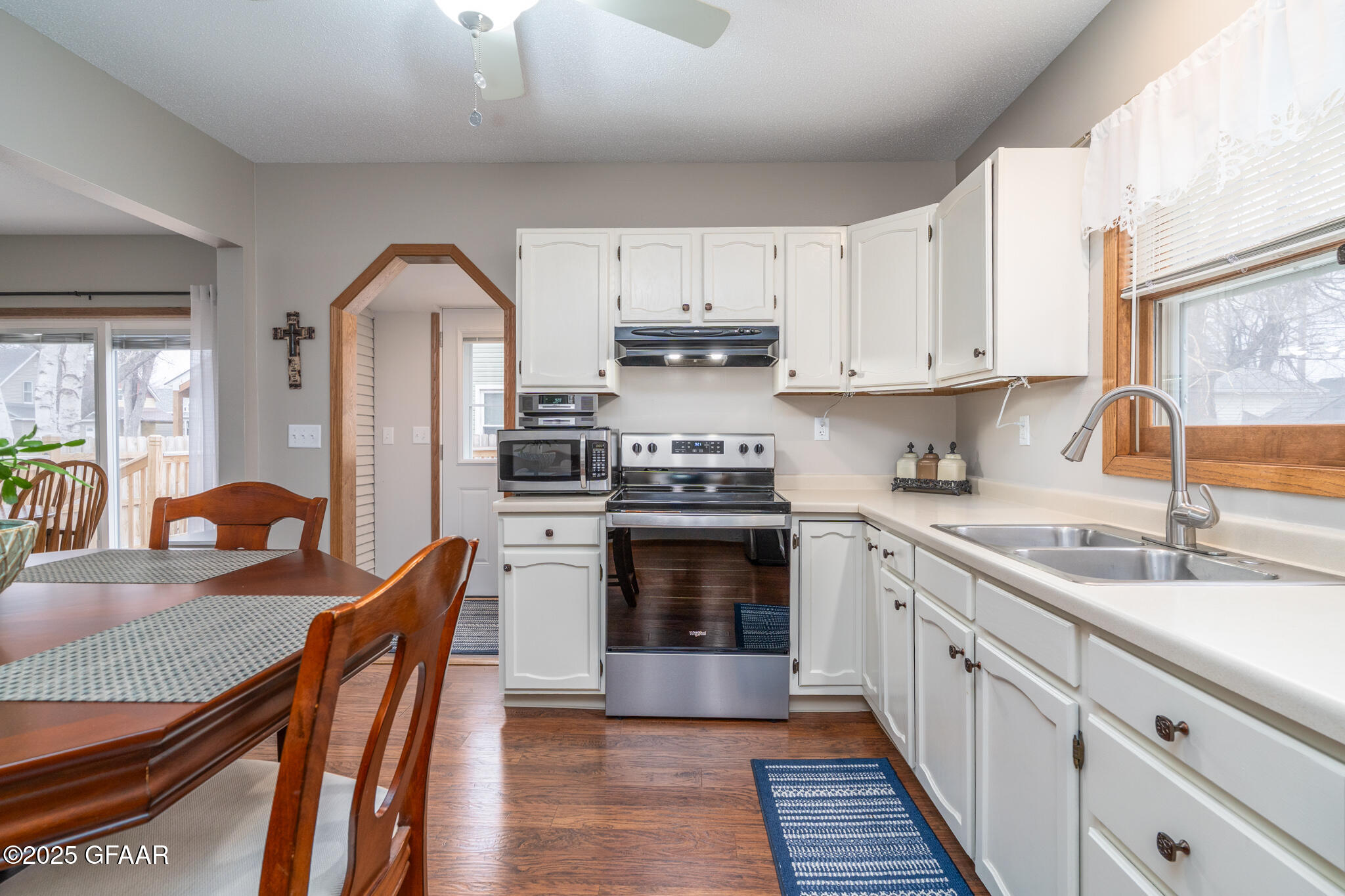 719 5TH Street N