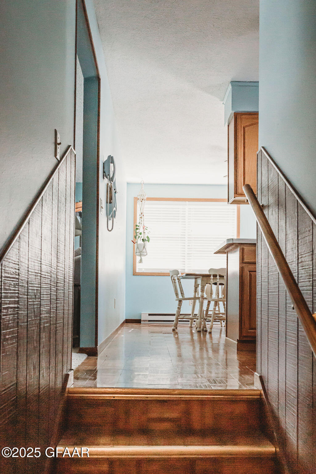 423 EMMERLING Circle