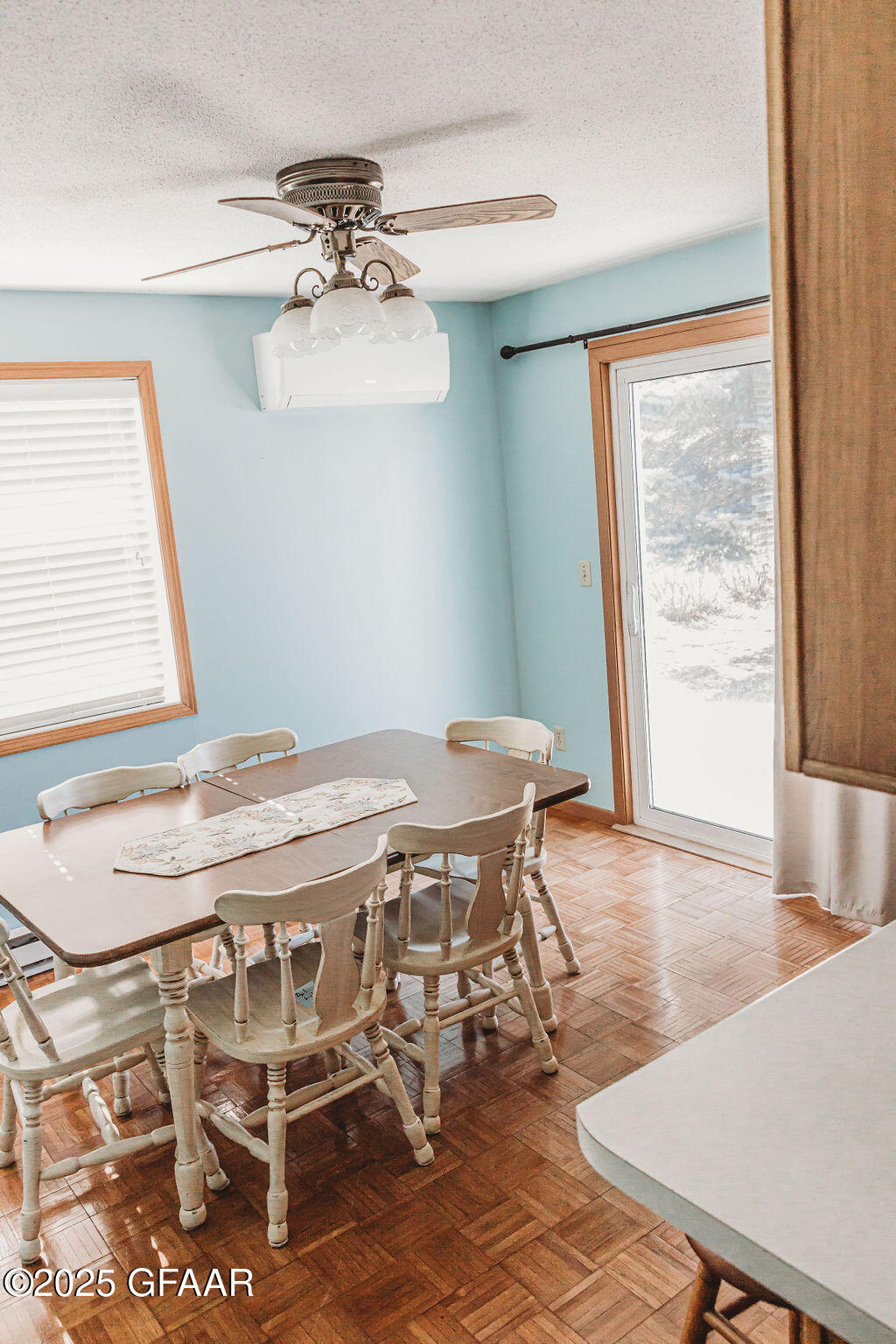 423 EMMERLING Circle