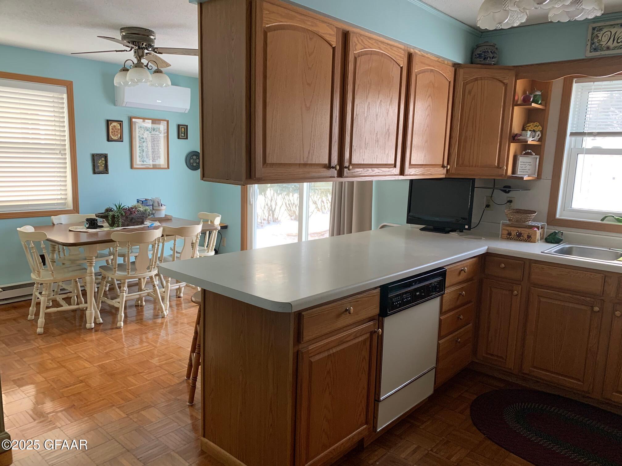 423 EMMERLING Circle