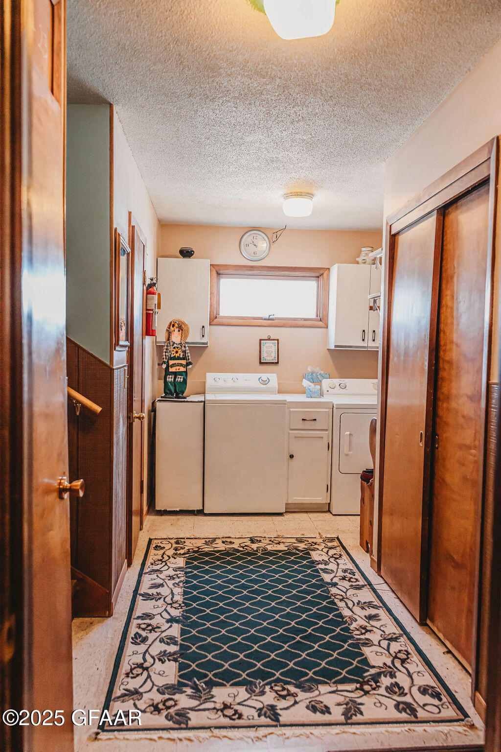 423 EMMERLING Circle