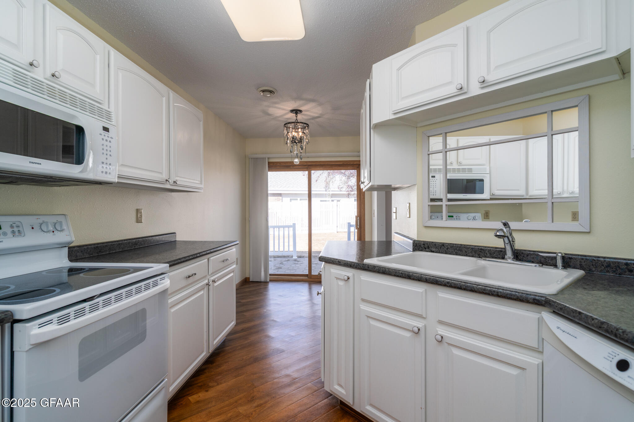 2049 26TH Avenue S, A