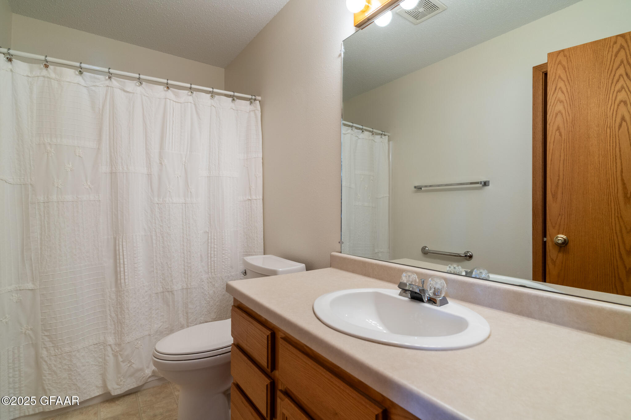 2049 26TH Avenue S, A