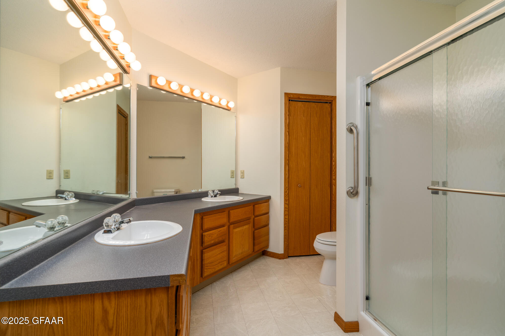 2049 26TH Avenue S, A