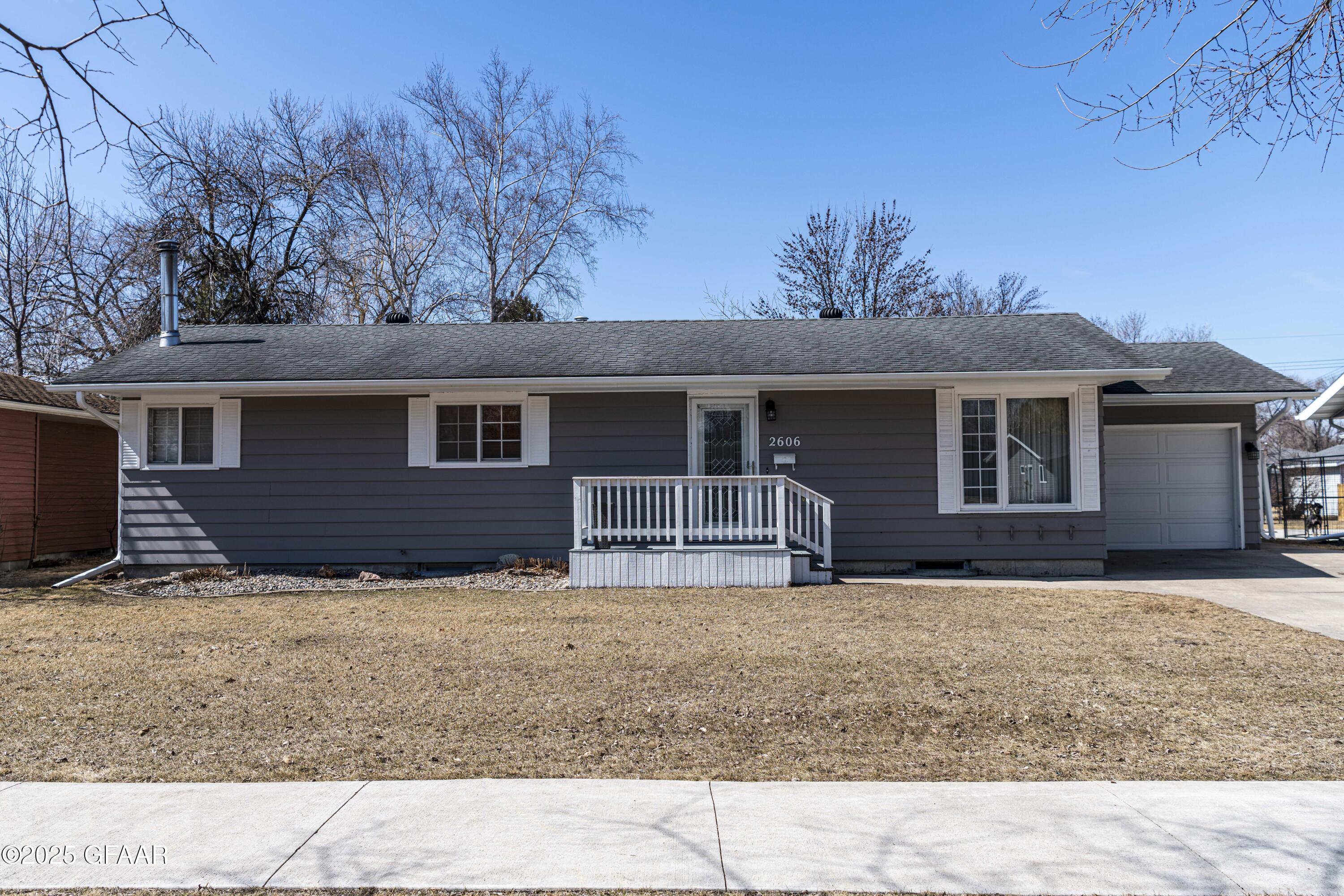 2606 CHERRY Street