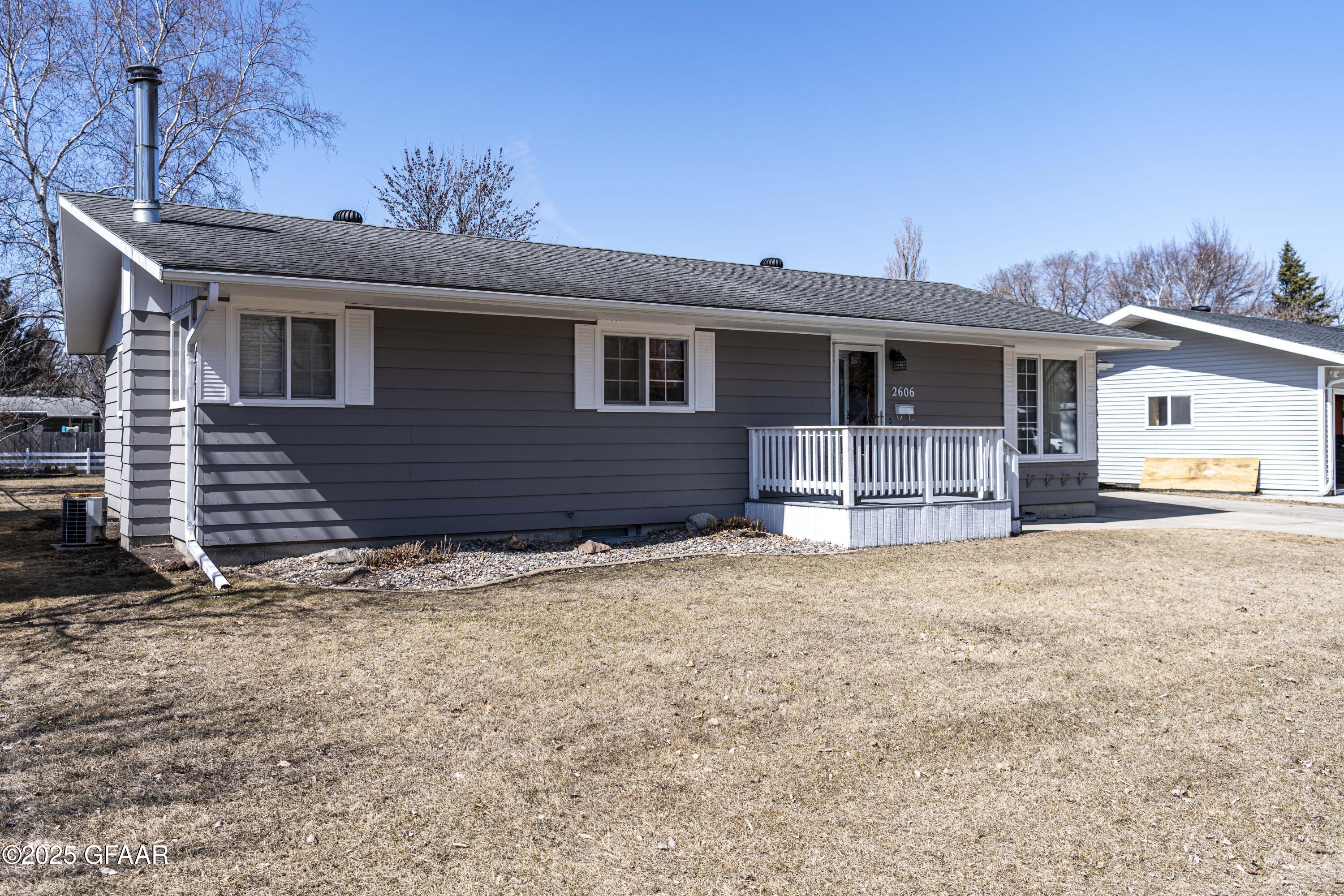2606 CHERRY Street