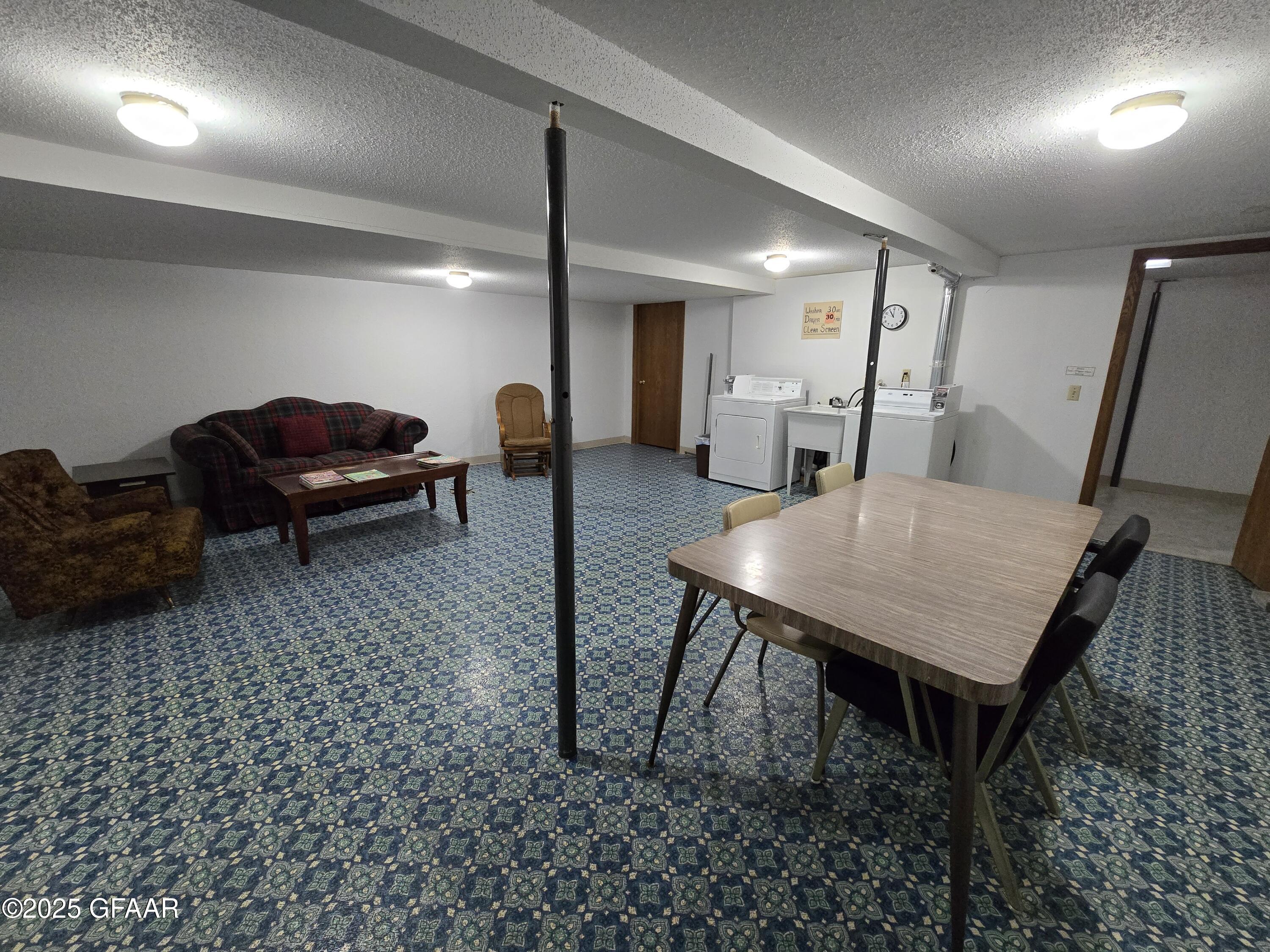 2325 LIBRARY Lane, 12