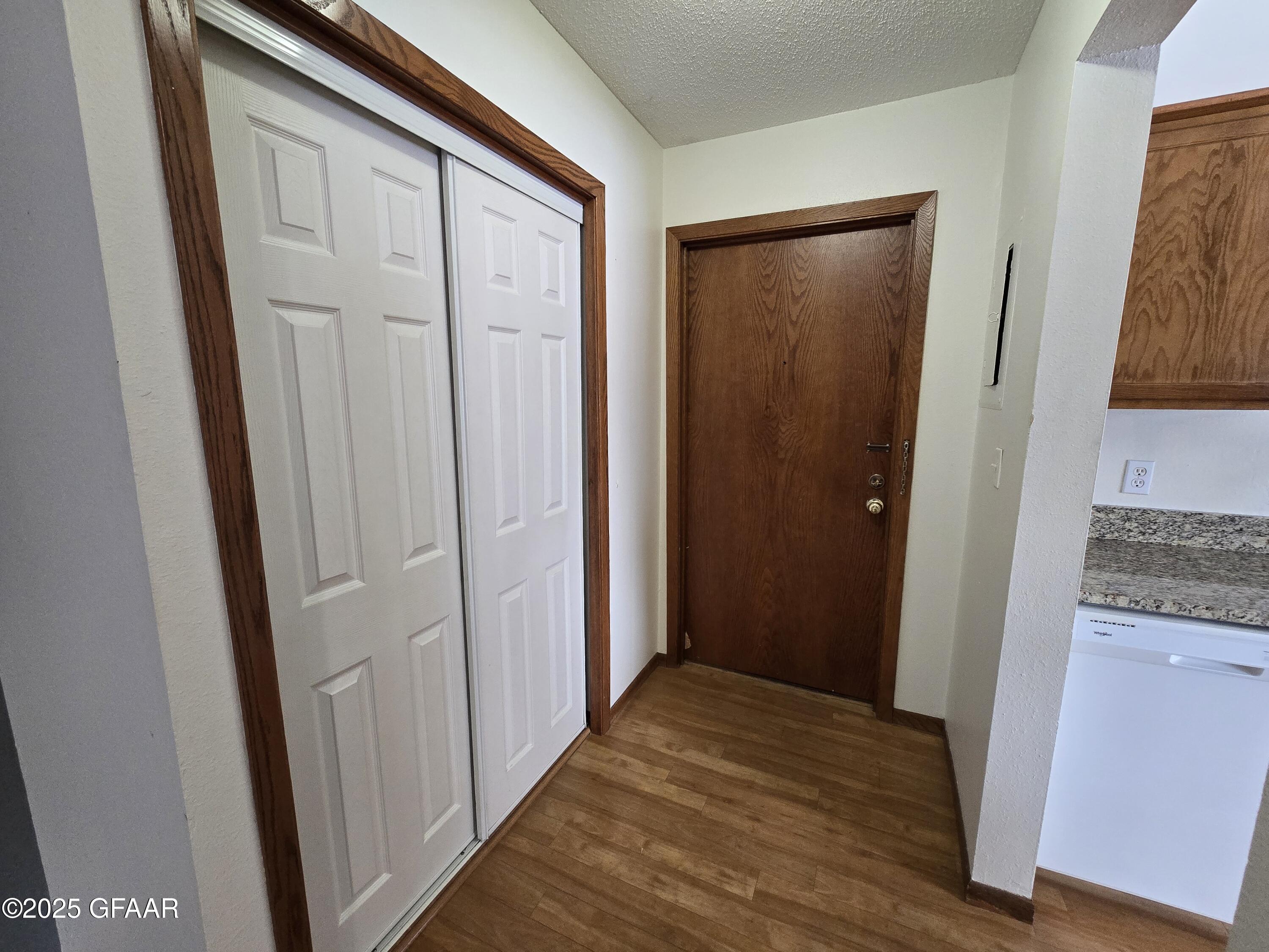 2325 LIBRARY Lane, 12