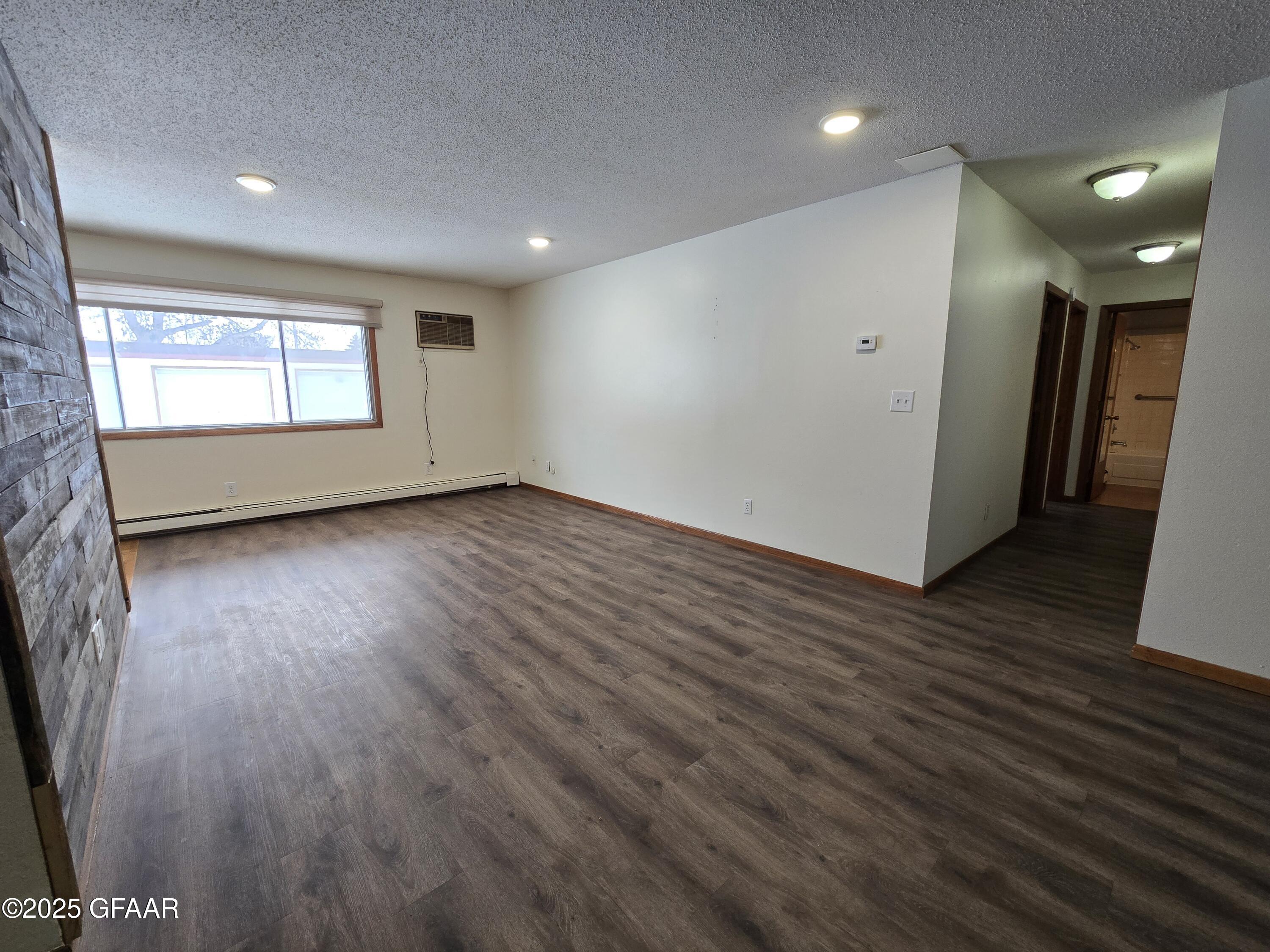 2325 LIBRARY Lane, 12