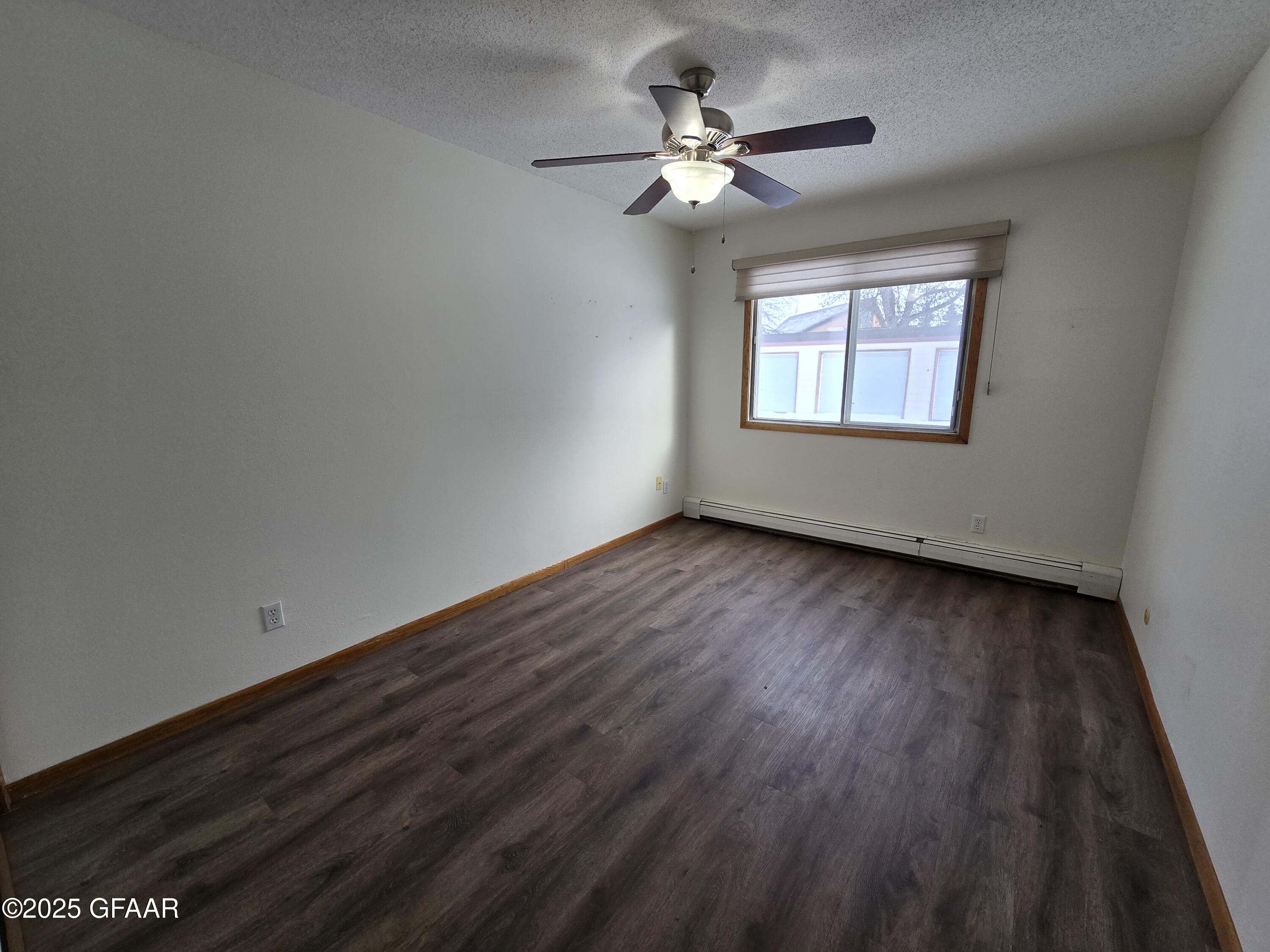 2325 LIBRARY Lane, 12